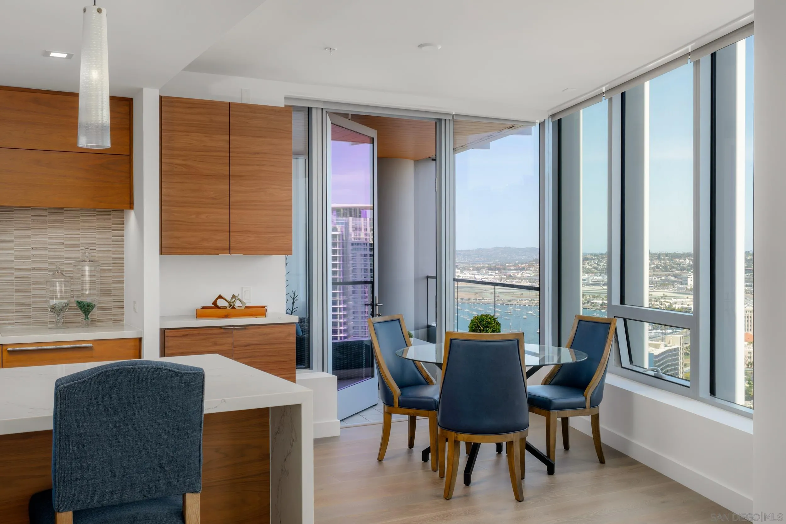 888 W E Street Unit 3105