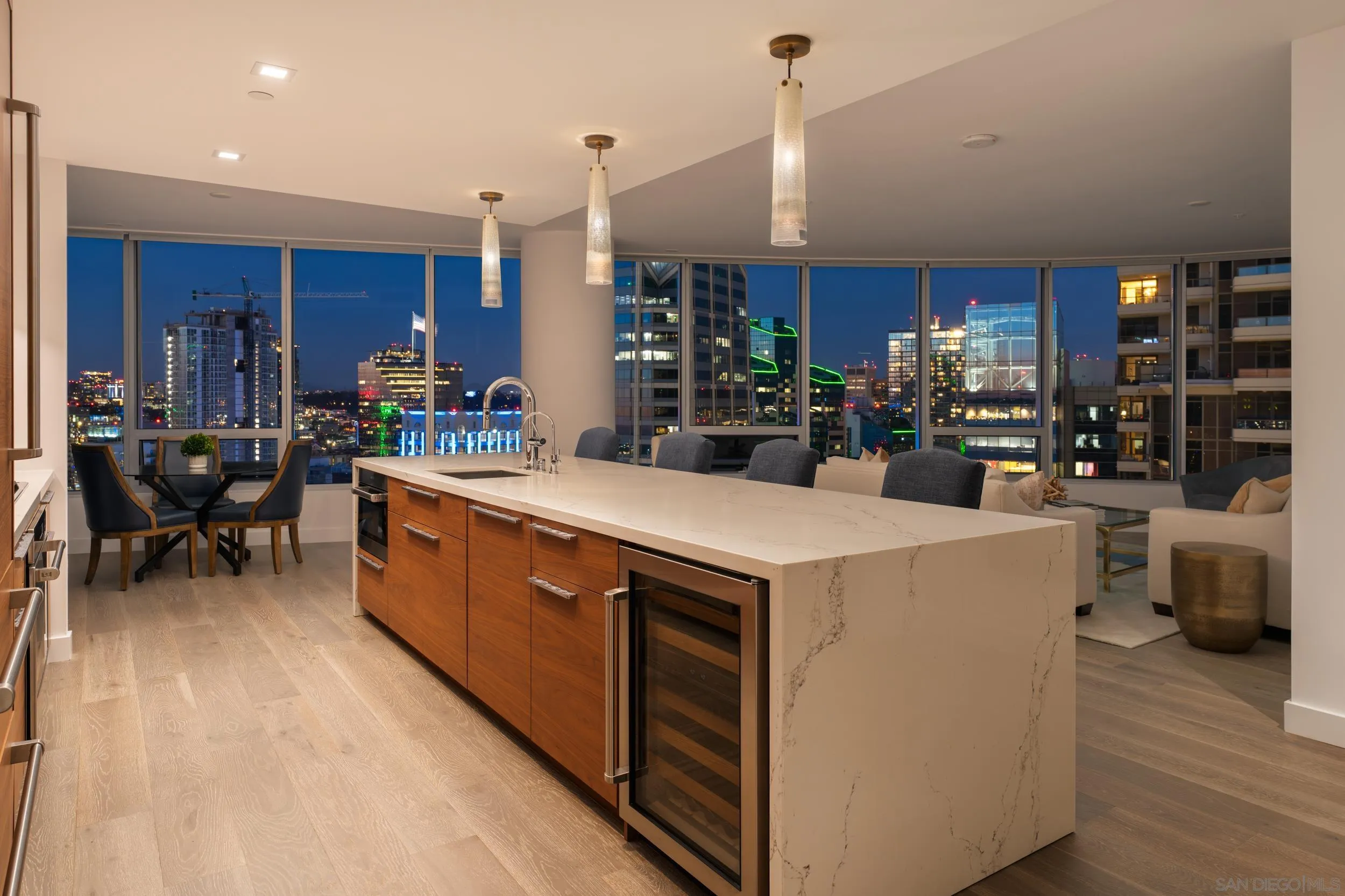 888 W E Street Unit 3105