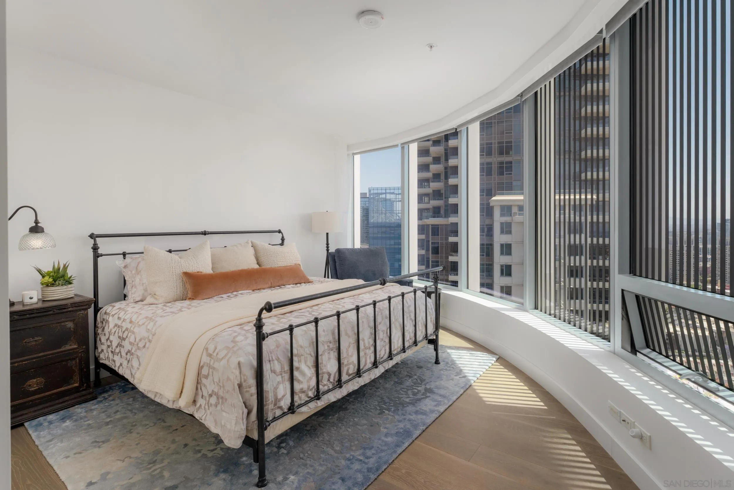 888 W E Street Unit 3105