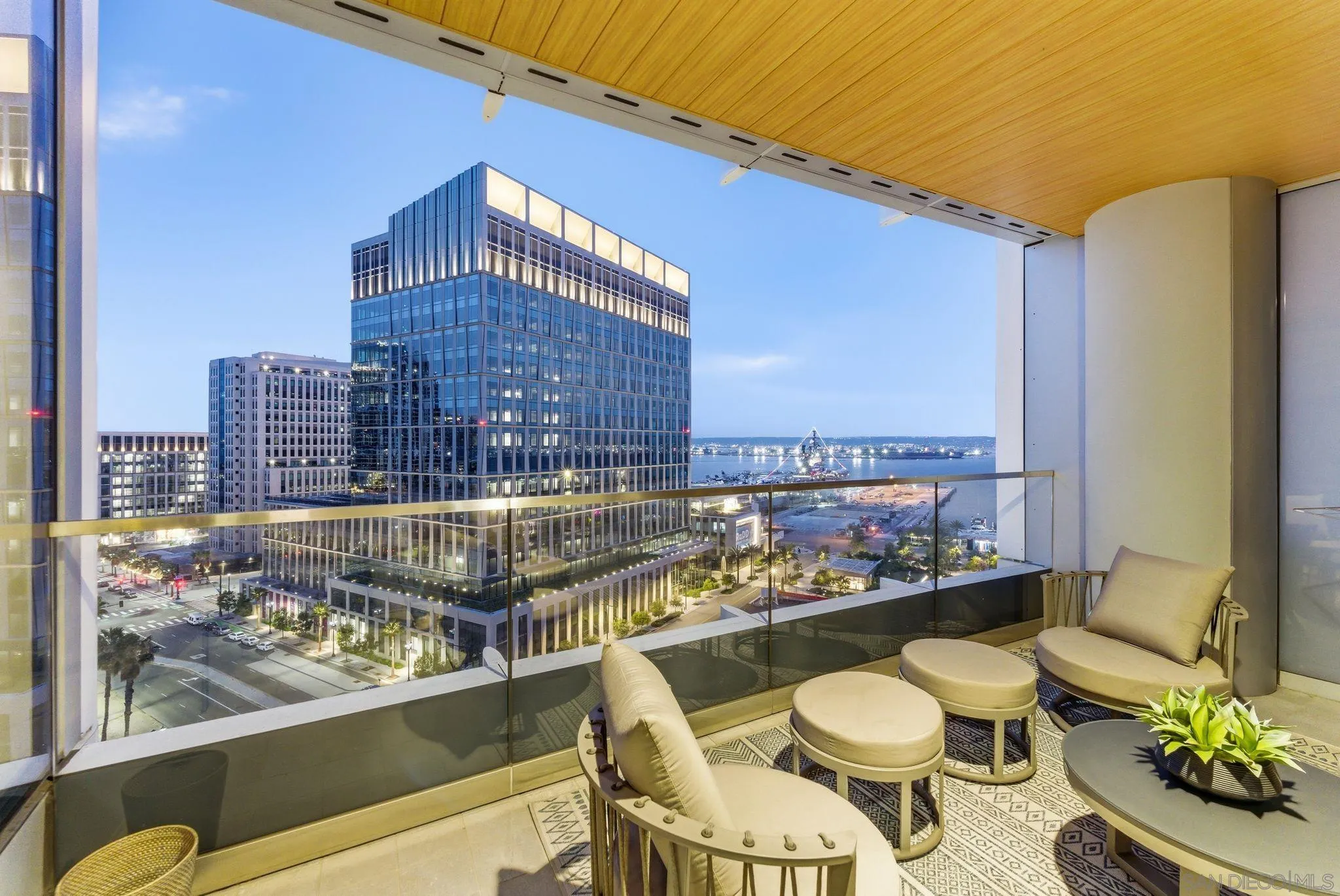 888 W E Street Unit 1403