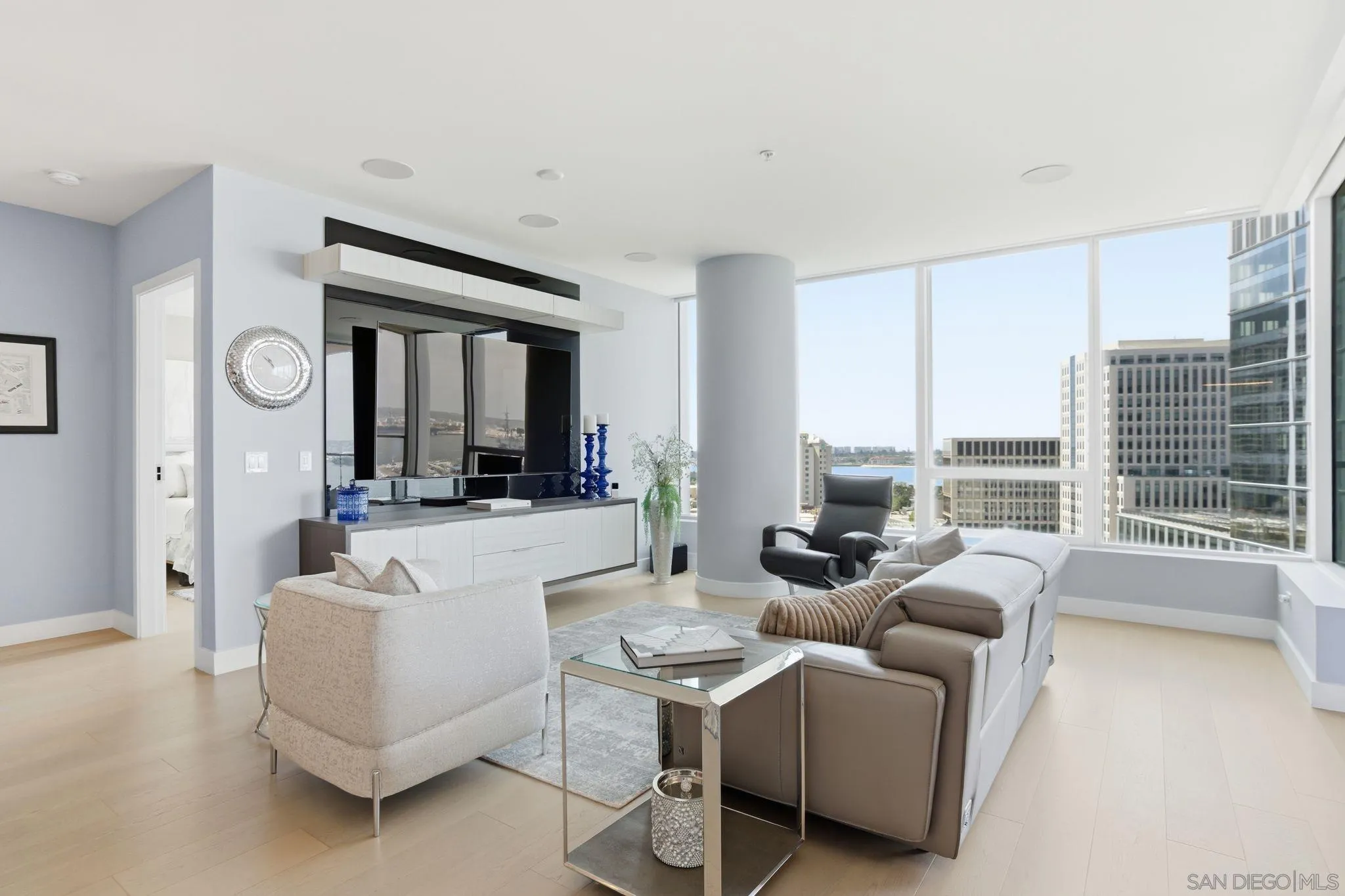 888 W E Street Unit 1403