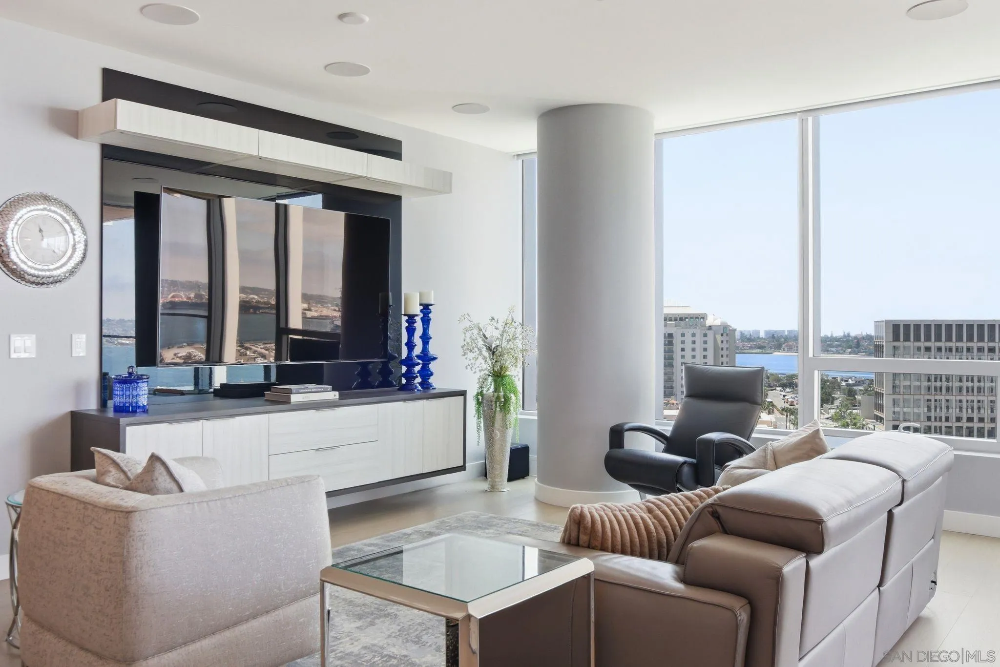 888 W E Street Unit 1403
