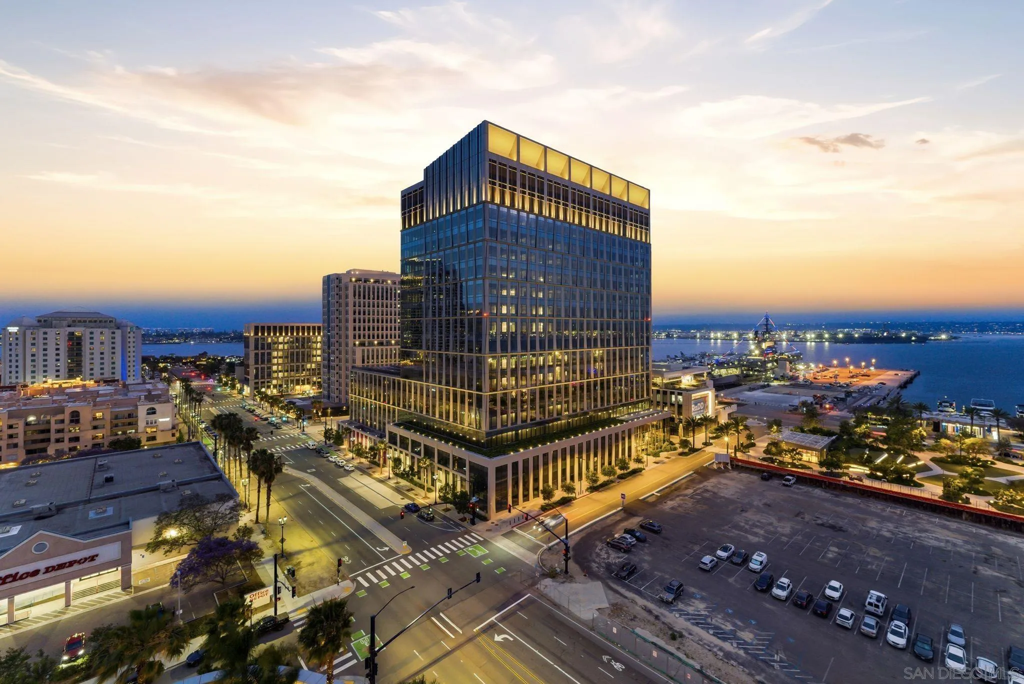 888 W E Street Unit 1403