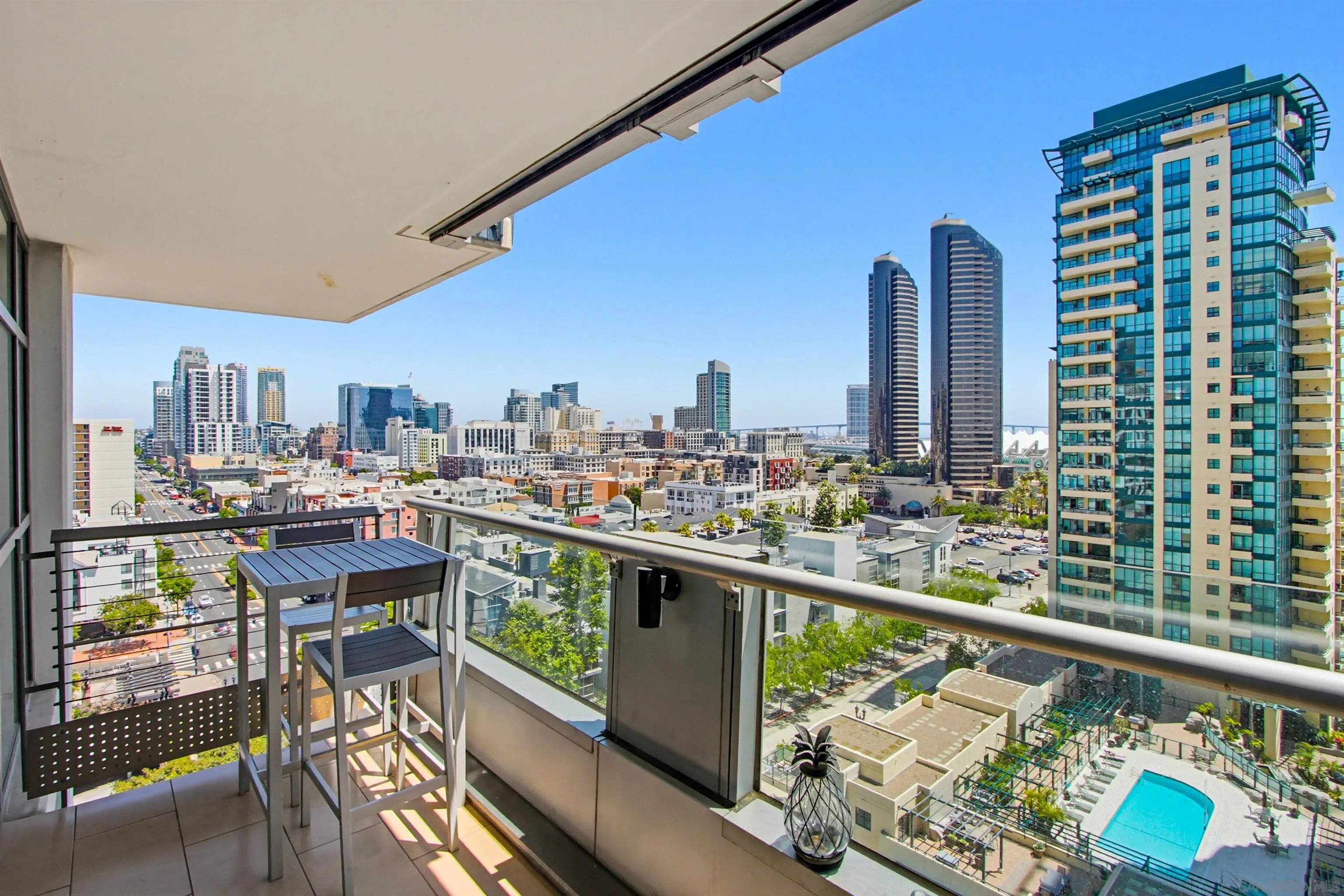 645 Front St Unit 1208