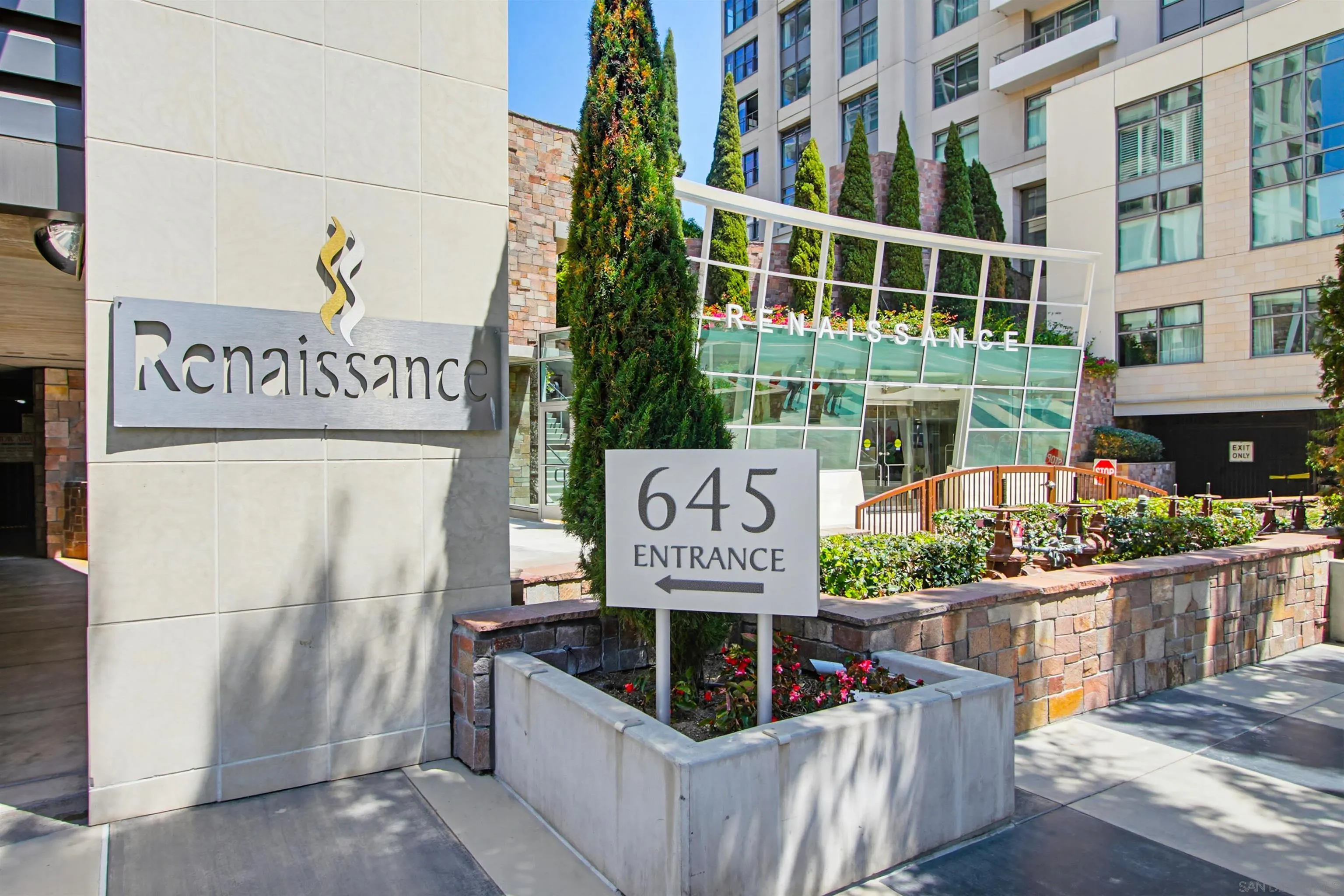 645 Front St Unit 1208