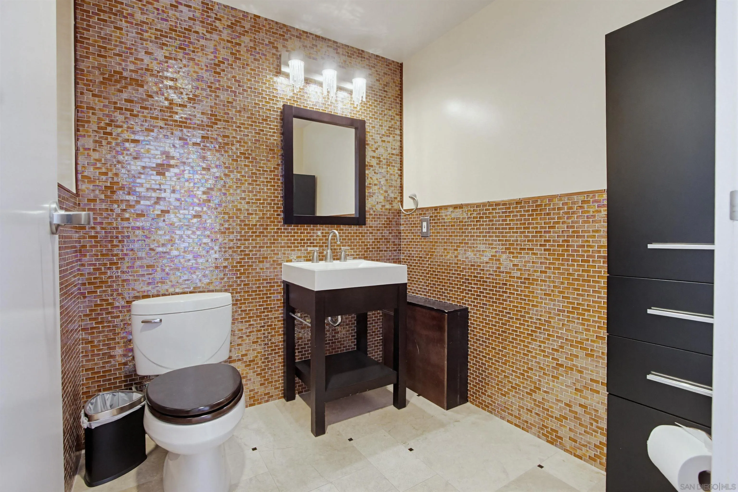 645 Front St Unit 1208
