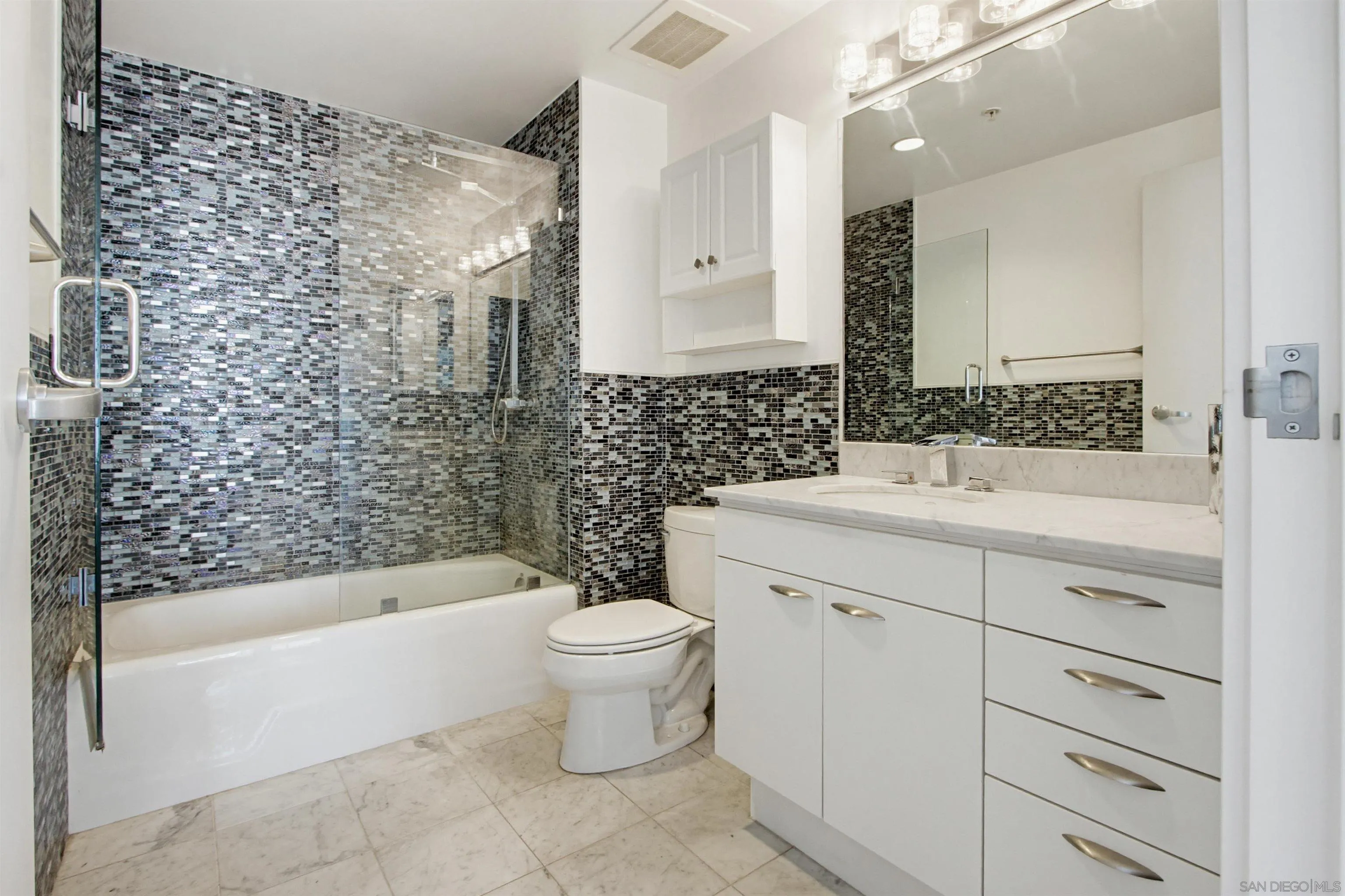 645 Front St Unit 1208