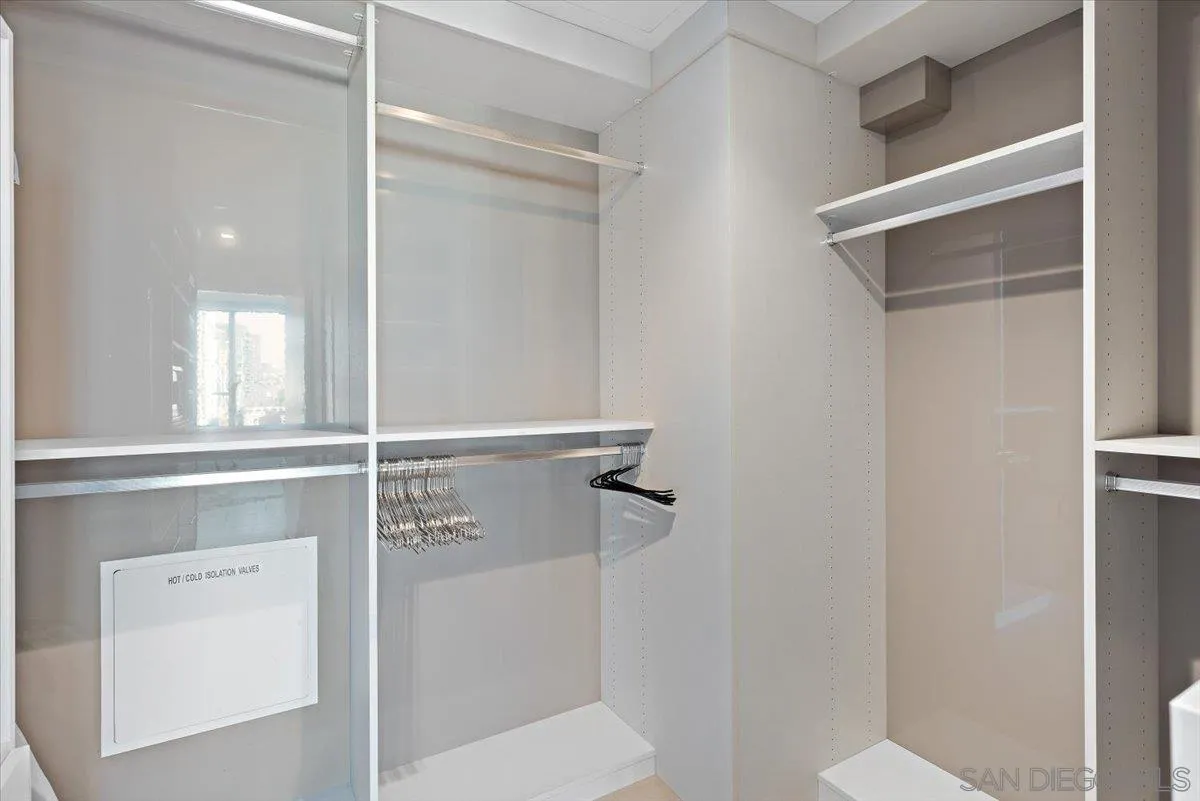 888 W E Street Unit 1001