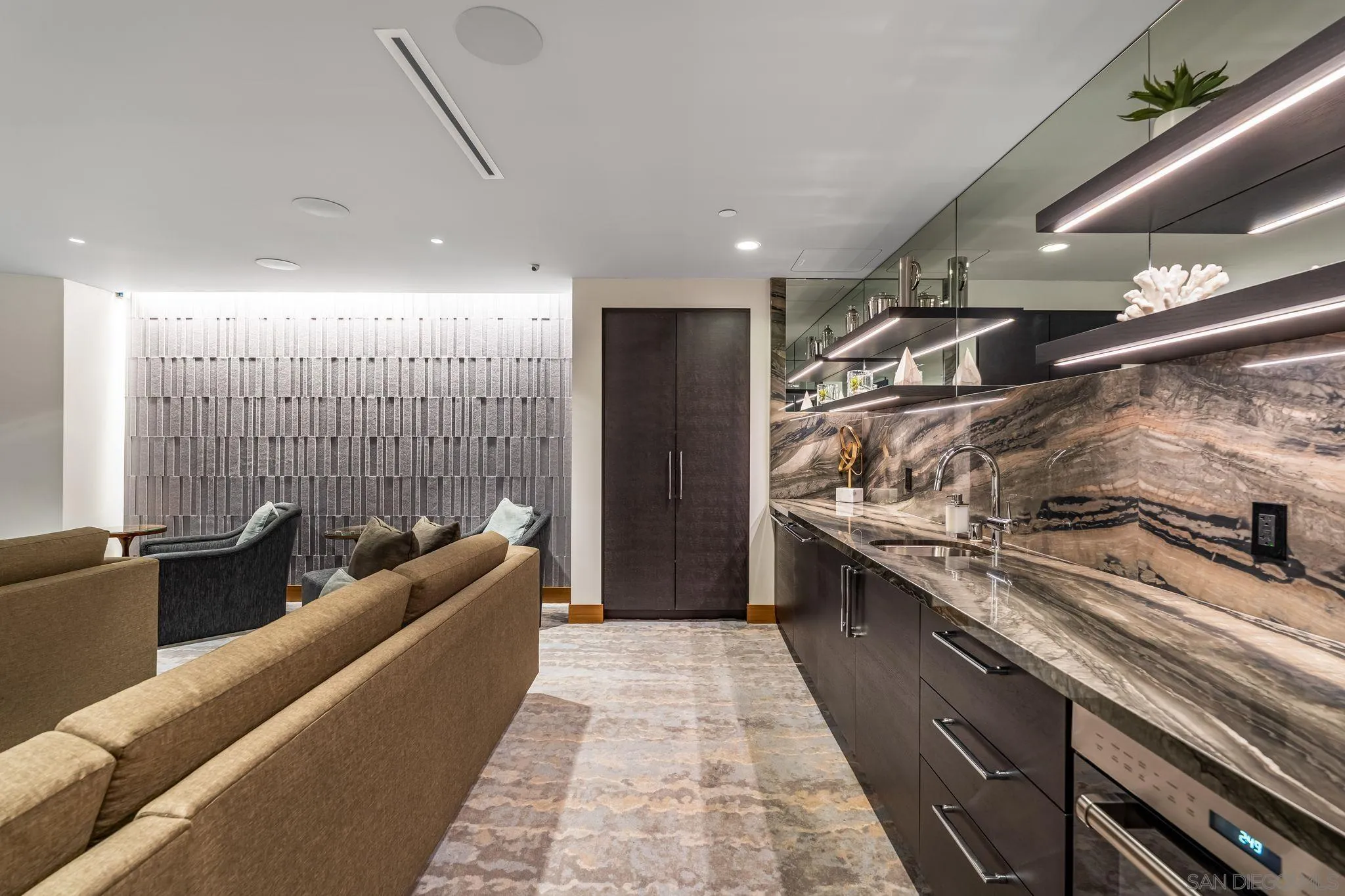 888 W E Street Unit 2203