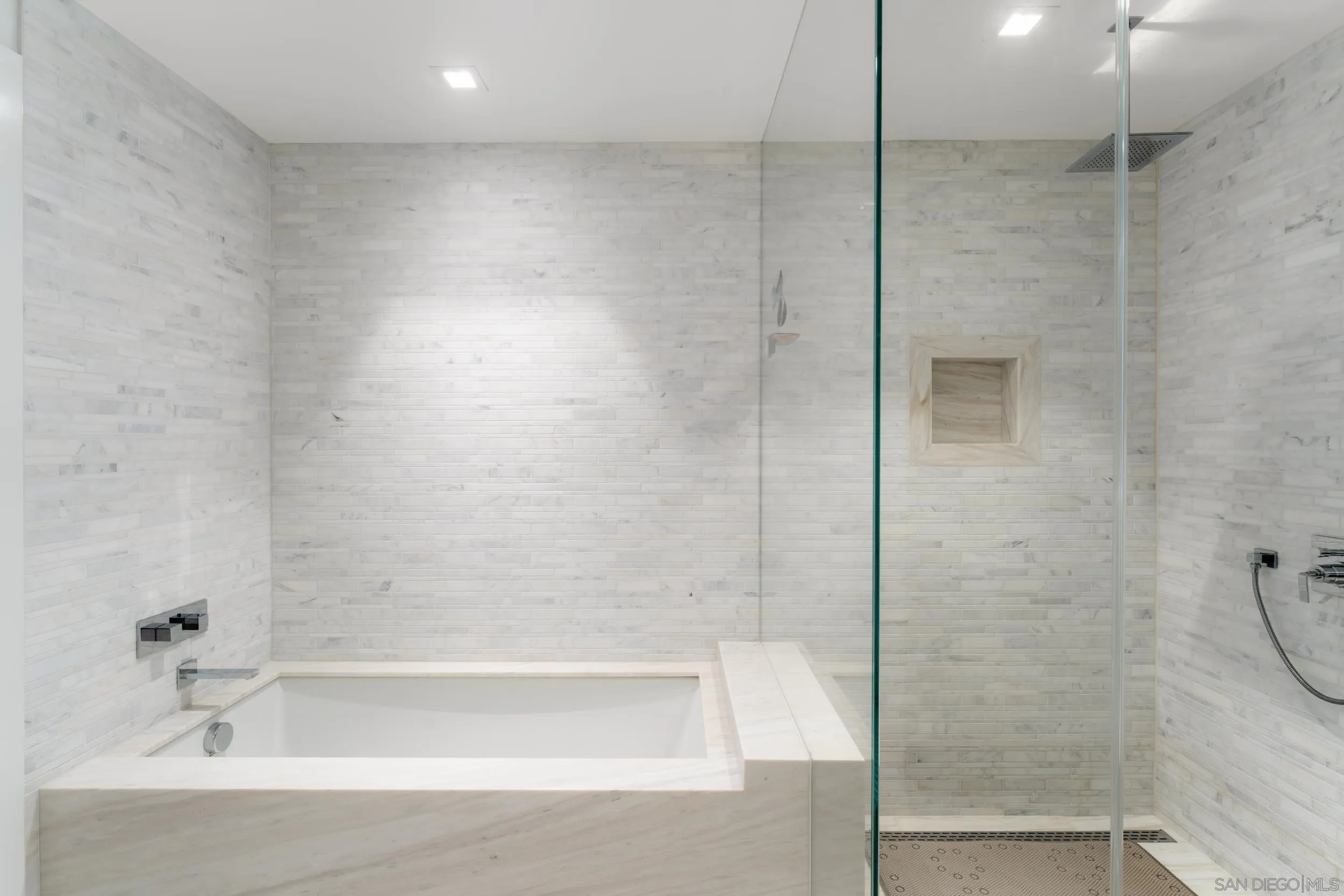 888 W E Street Unit 2203
