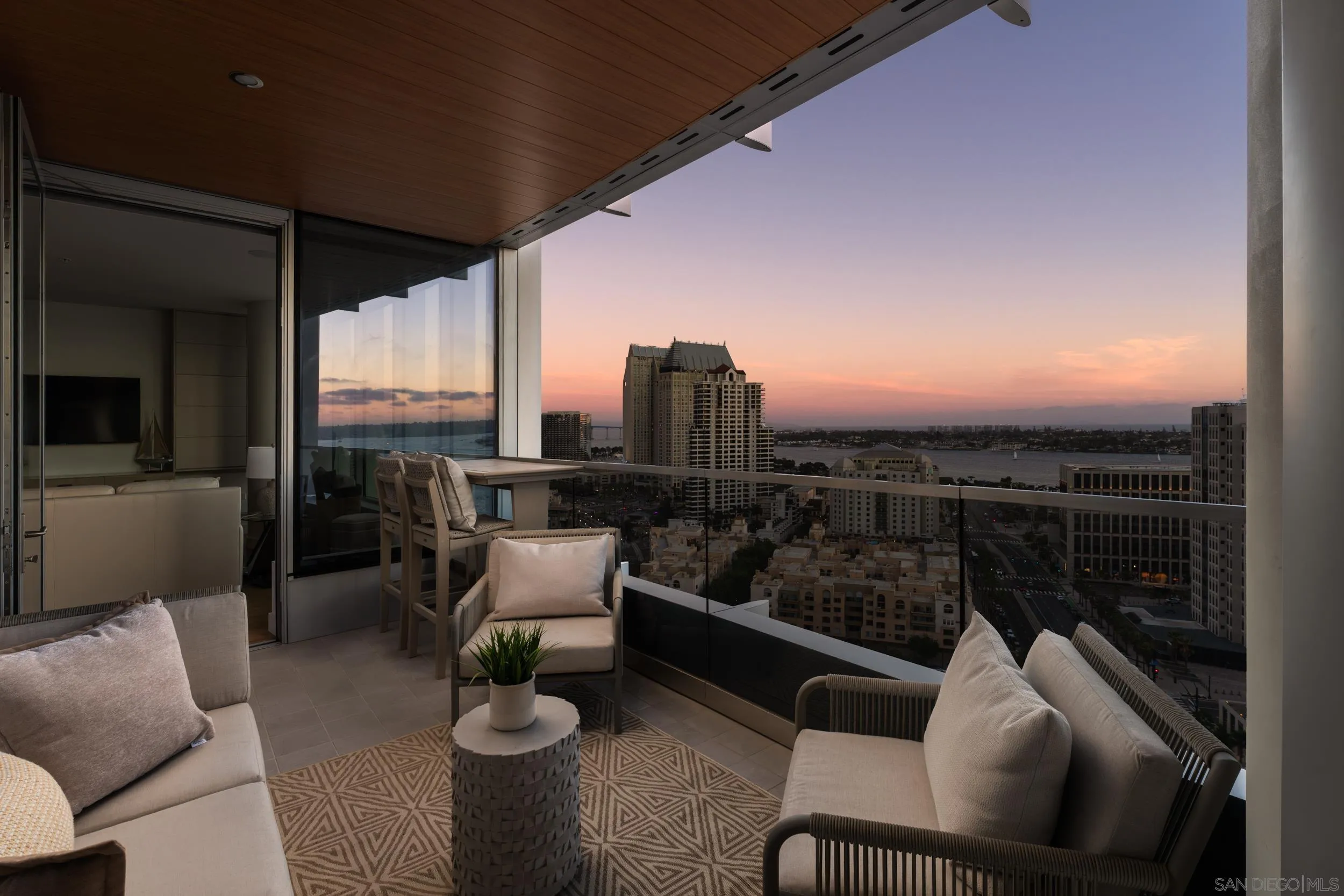888 W E Street Unit 2203