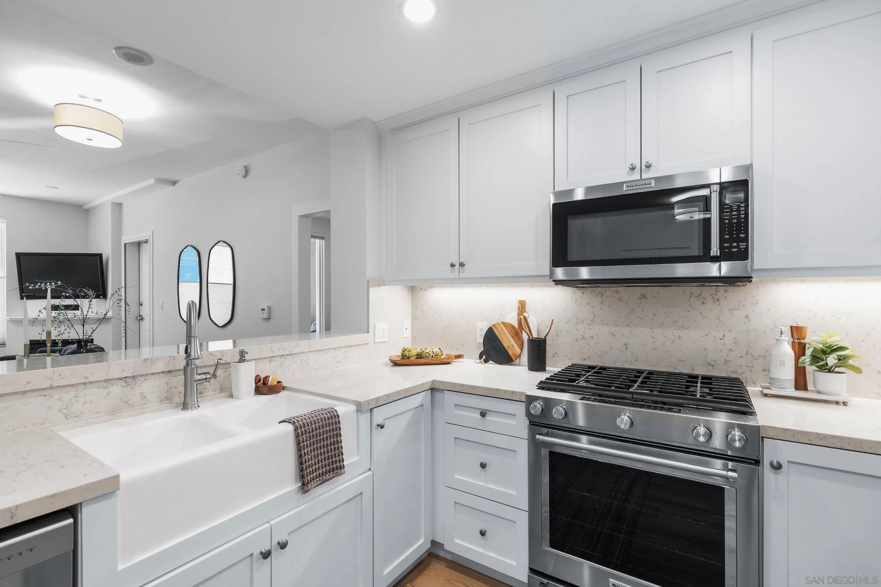 1580 Union St Unit 101