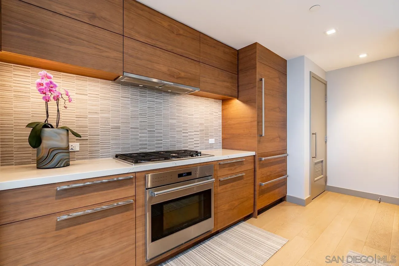 888 W E Street Unit 1604