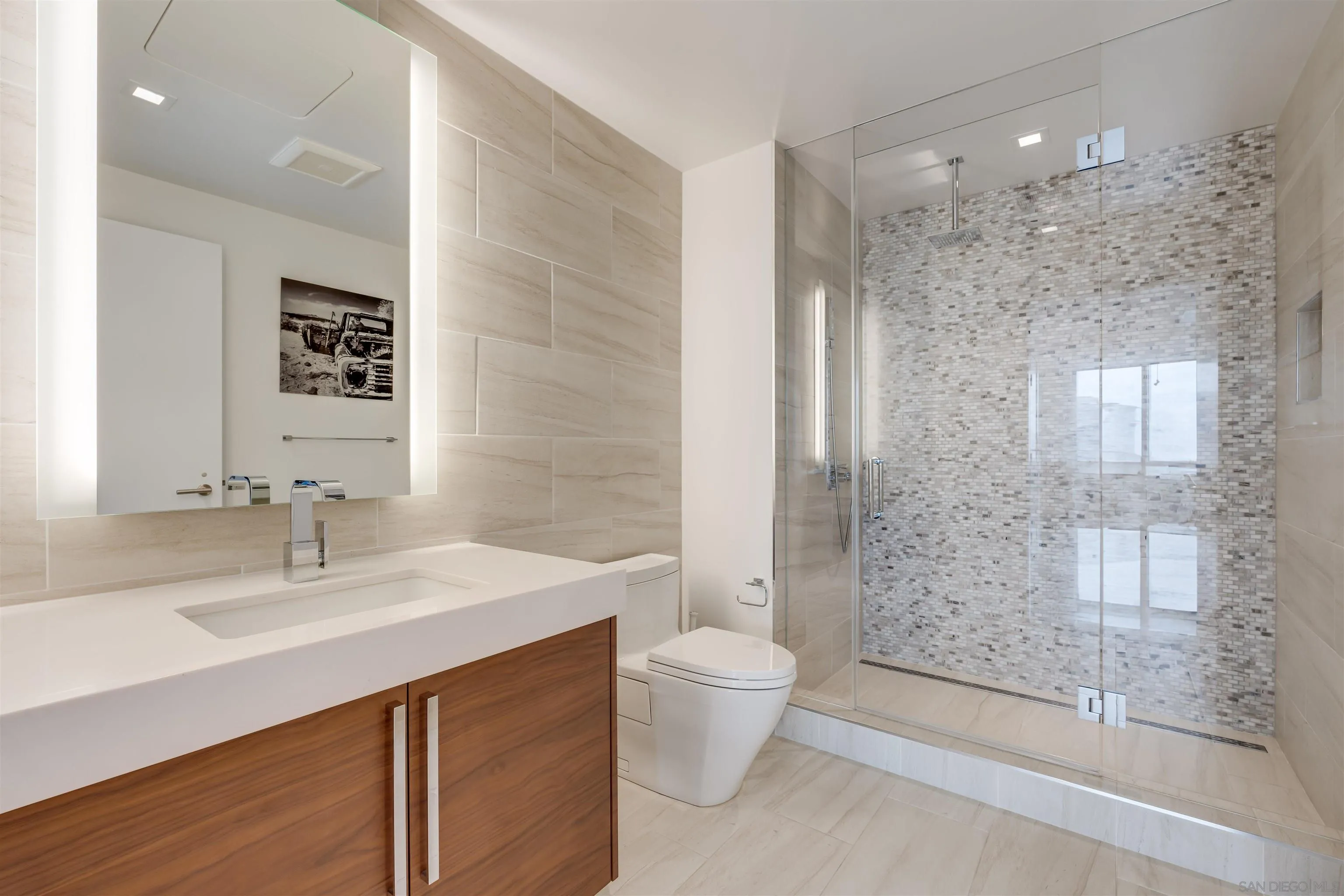 888 W E Street Unit 1604