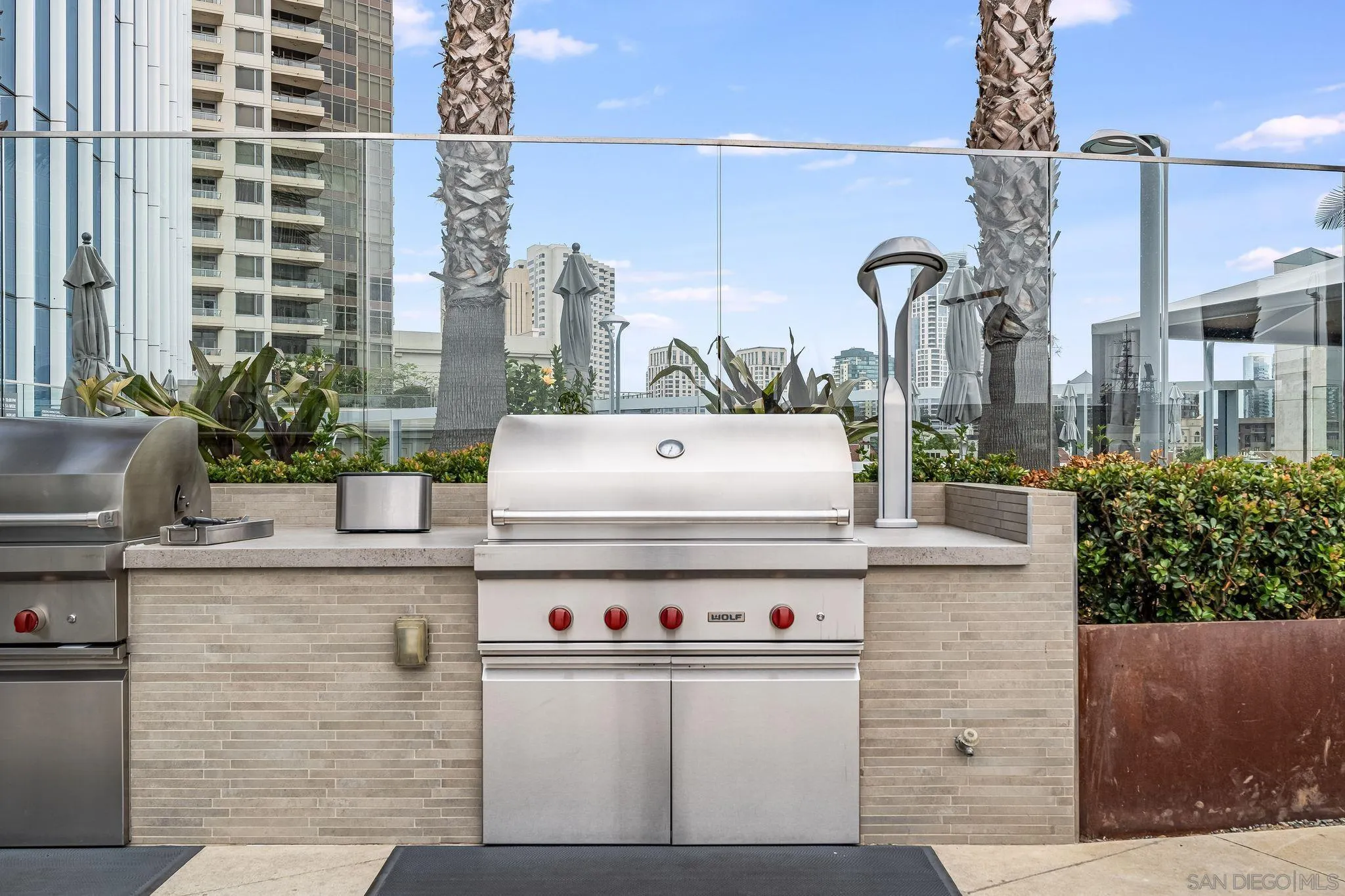 888 W E Street Unit 3502