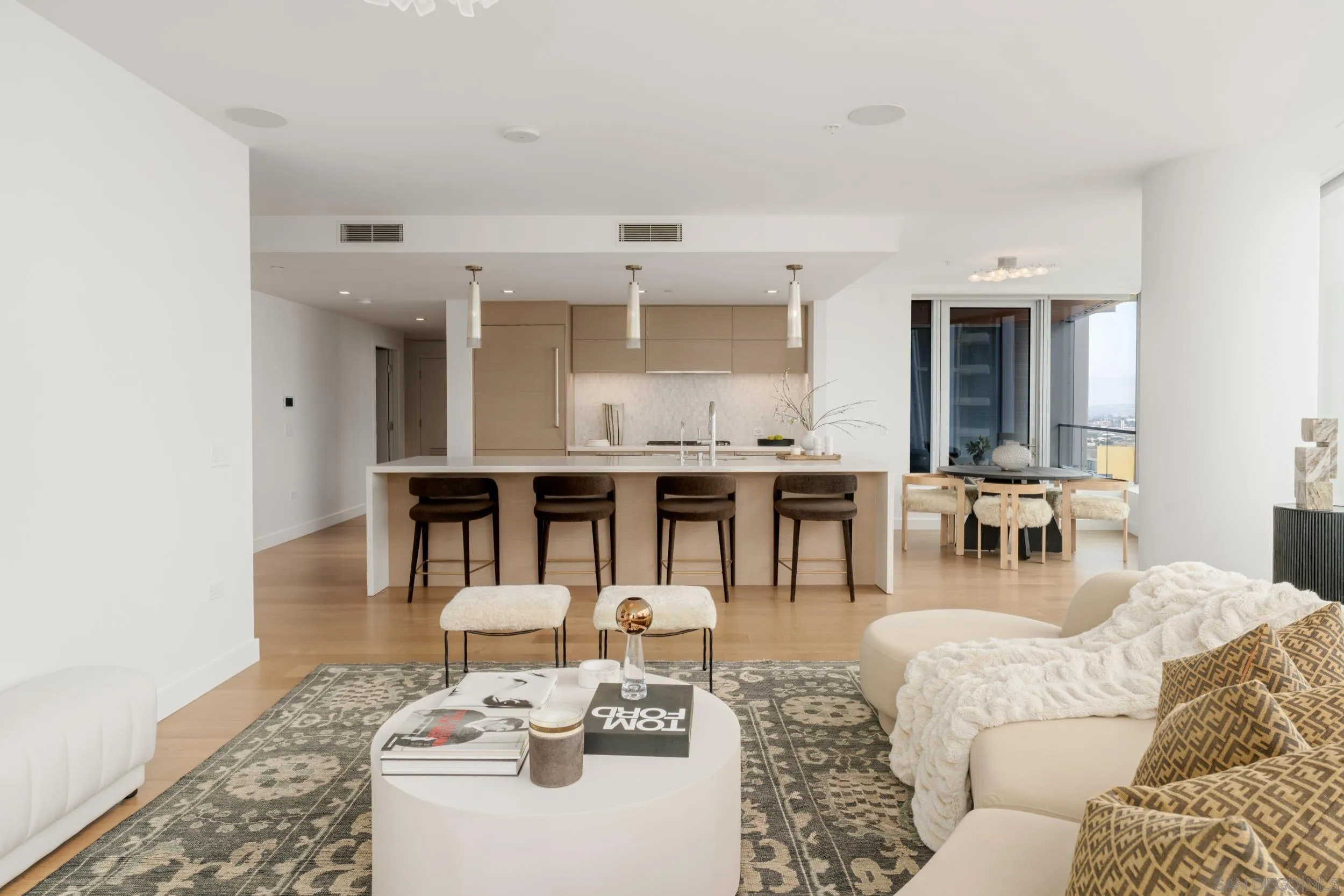 888 W E Street Unit 2105