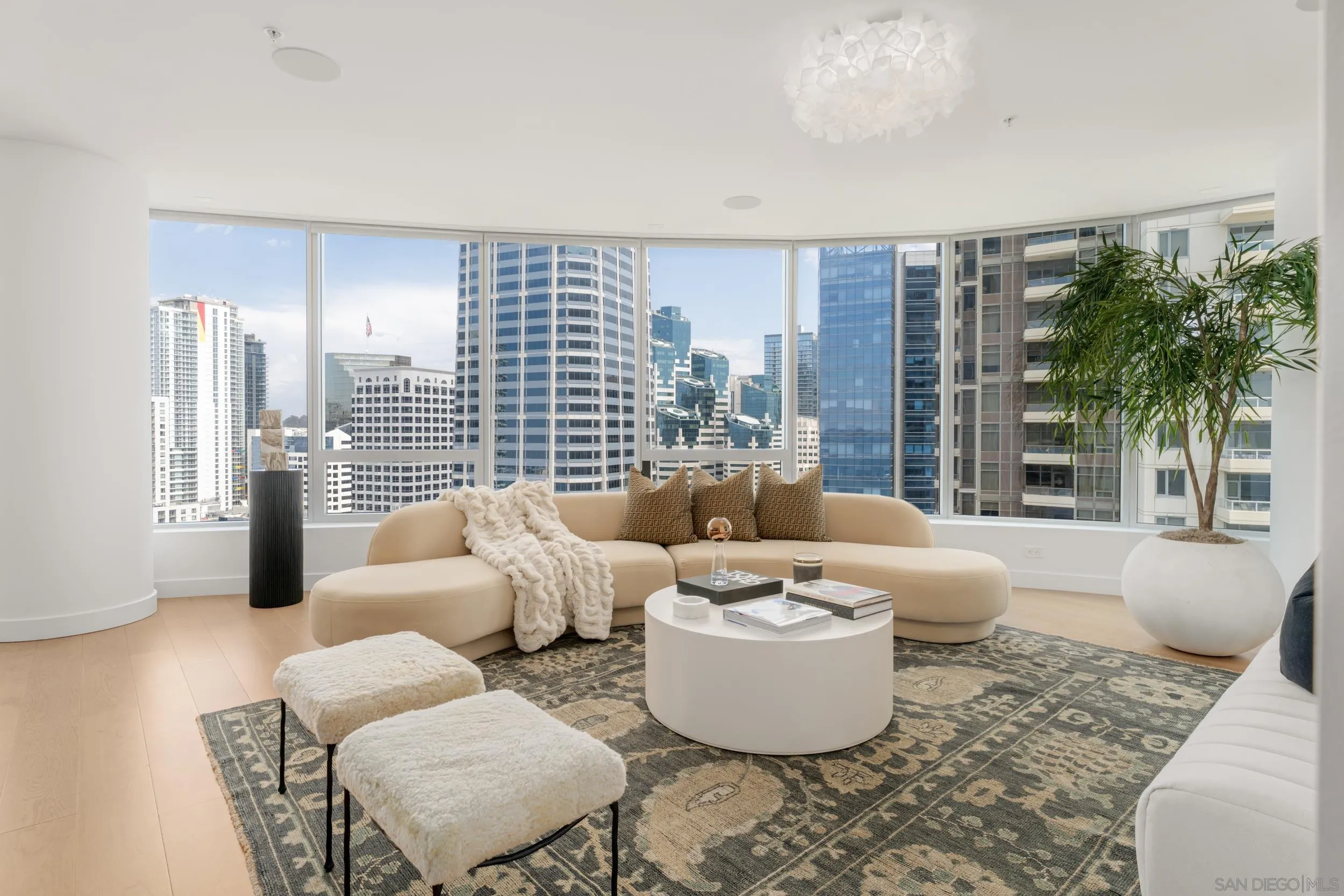 888 W E Street Unit 2105