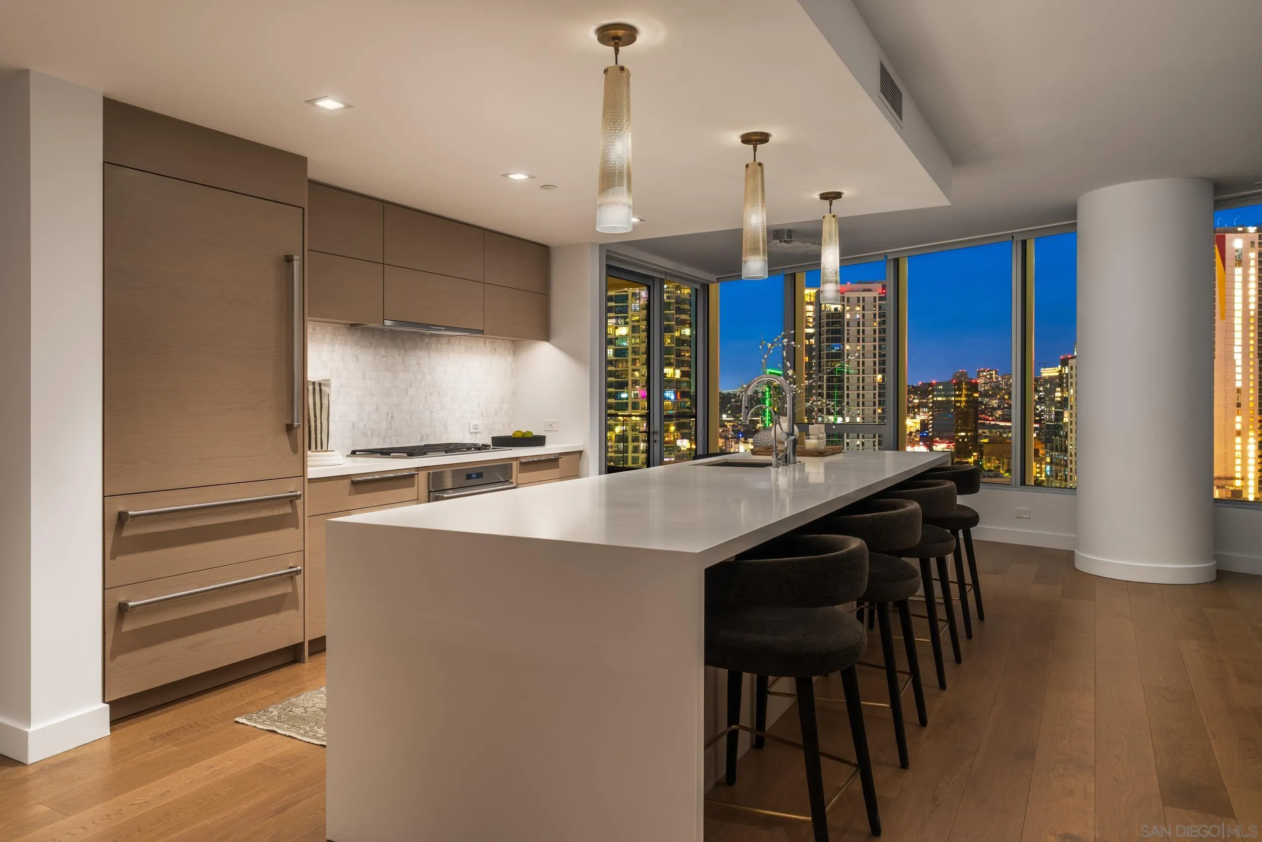 888 W E Street Unit 2105
