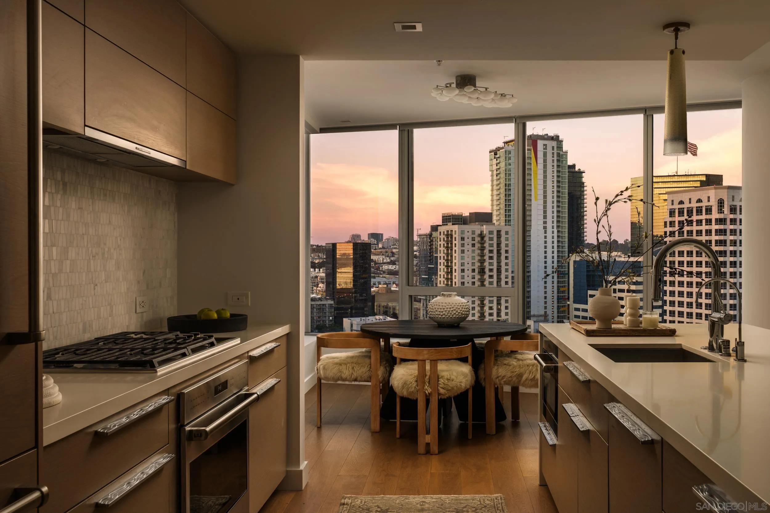 888 W E Street Unit 2105