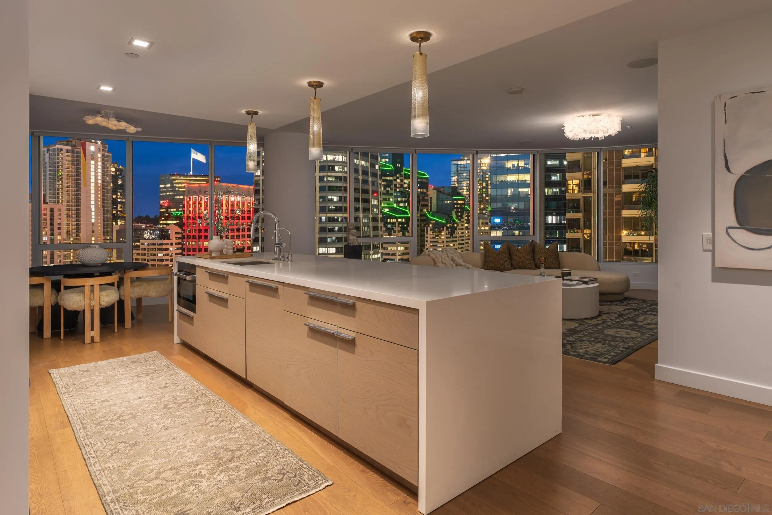 888 W E Street Unit 2105