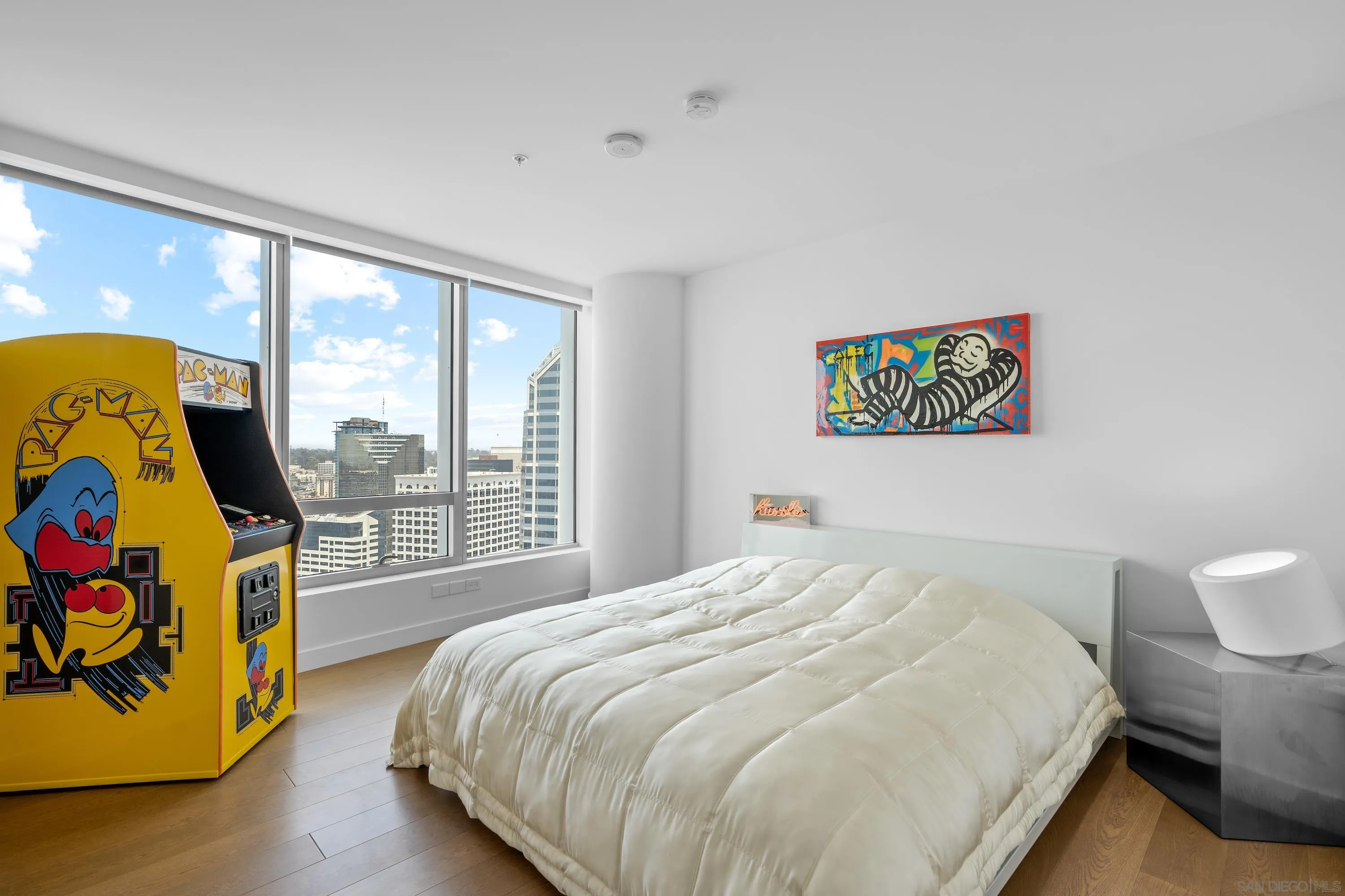 888 W E Street Unit 3301