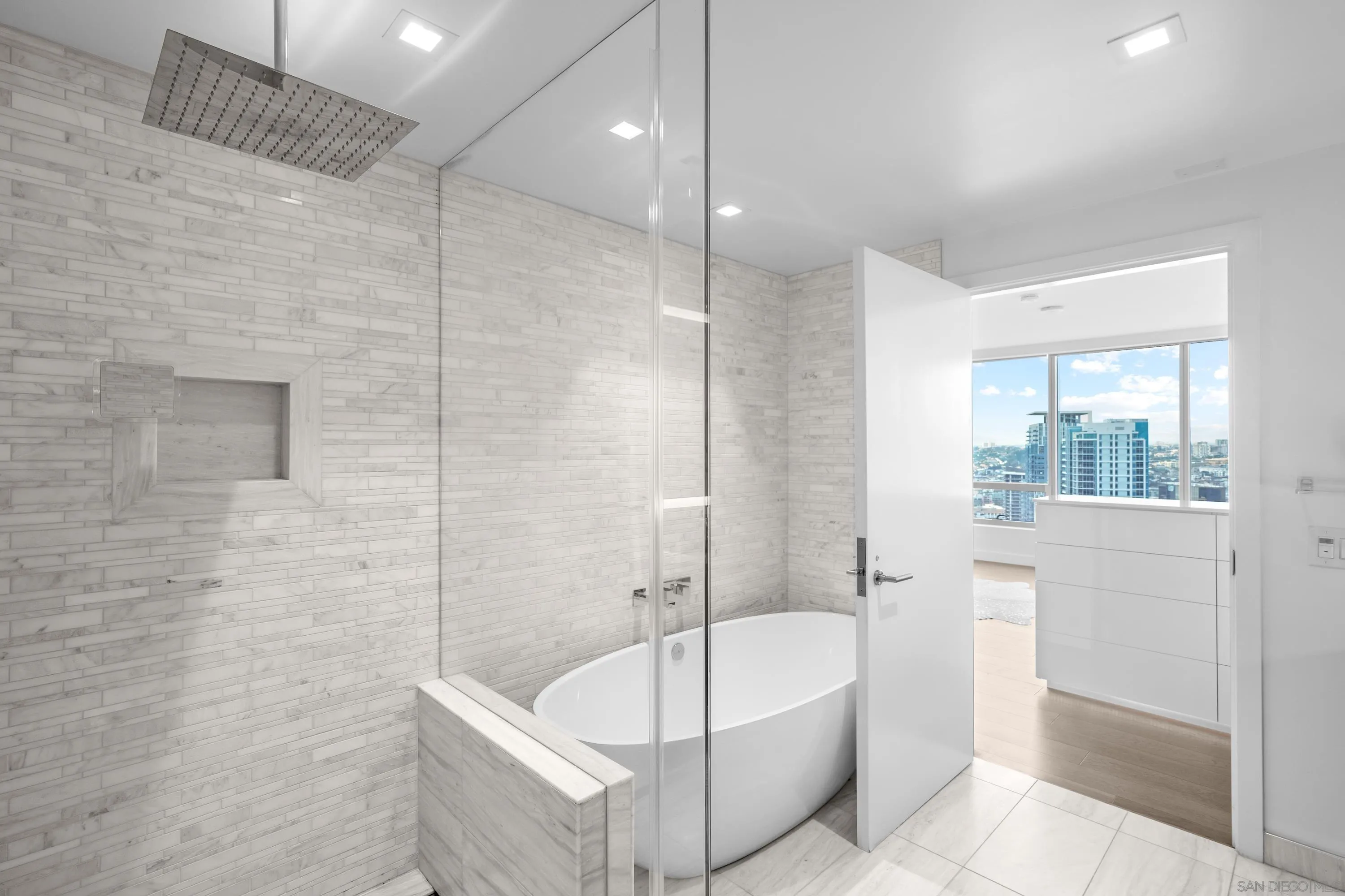 888 W E Street Unit 3301