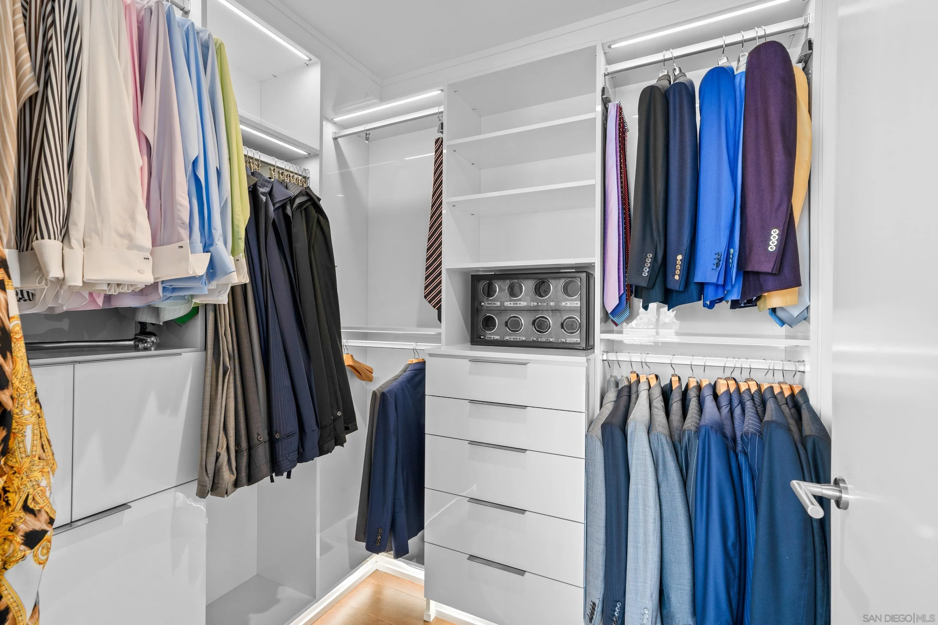 888 W E Street Unit 3301