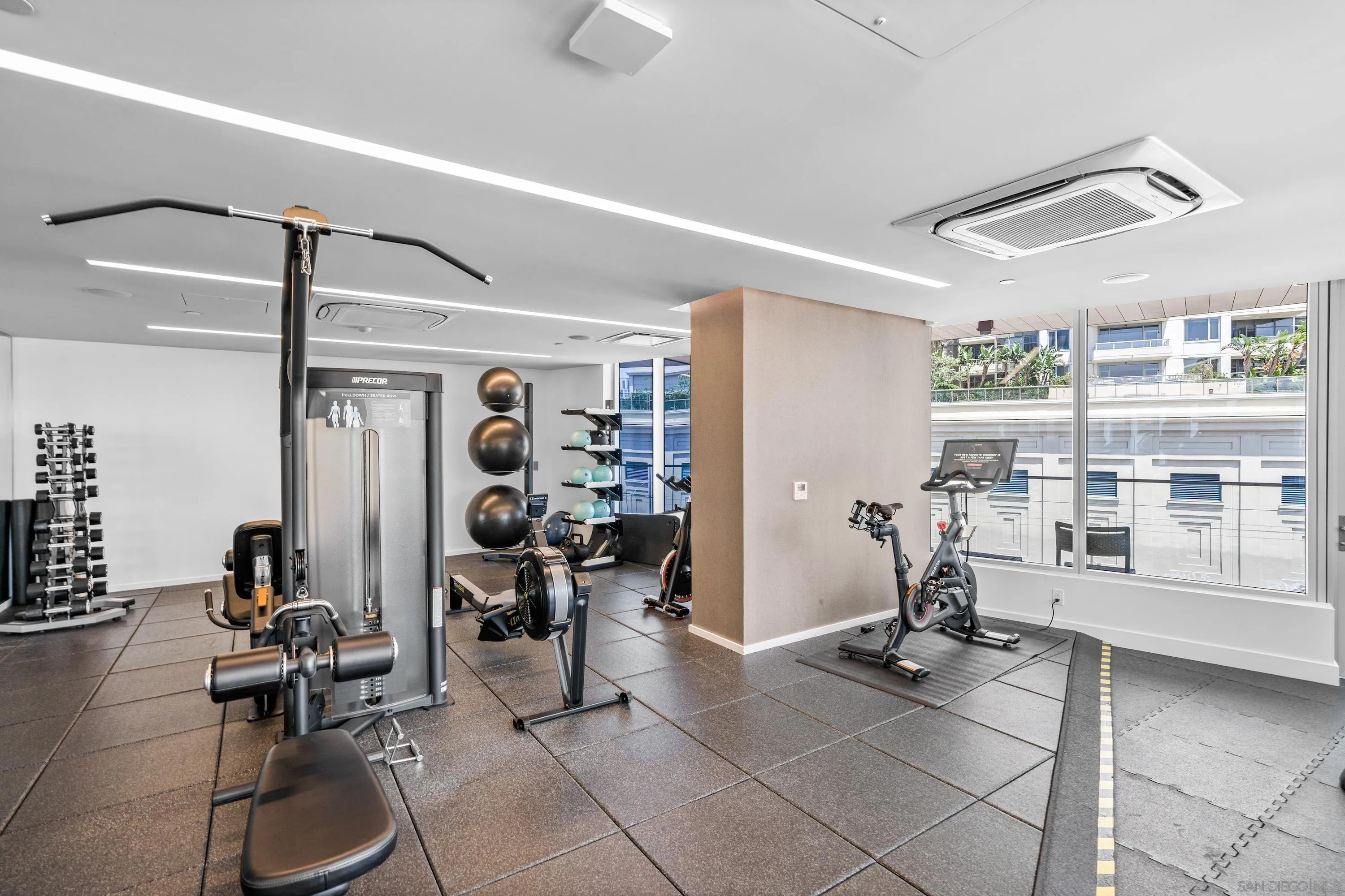 888 W E Street Unit 3301