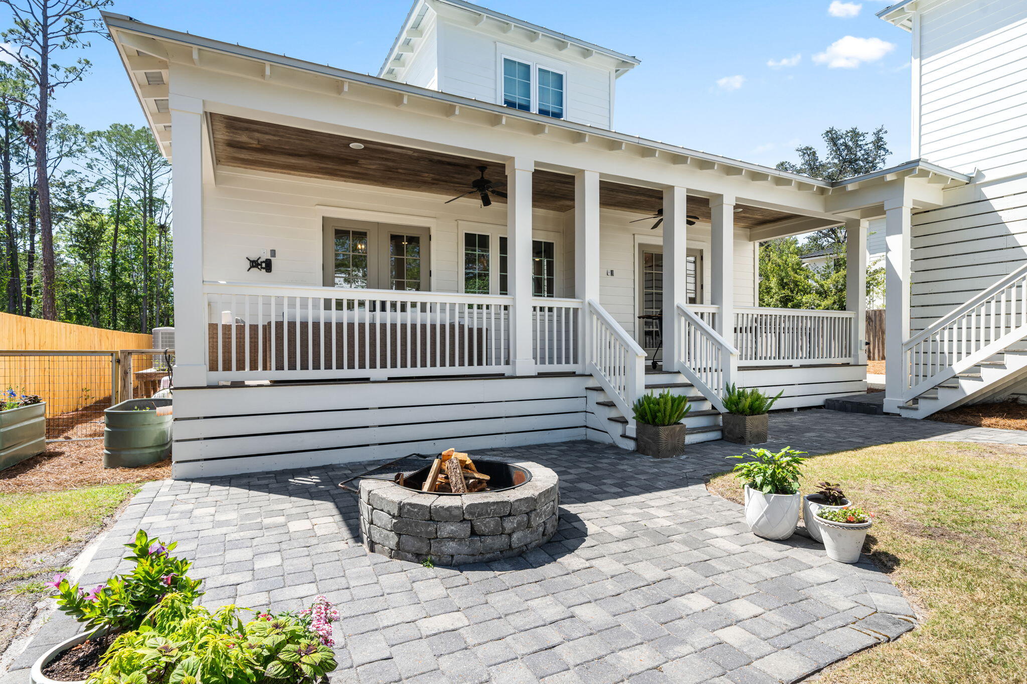 578 W Point Washington Road