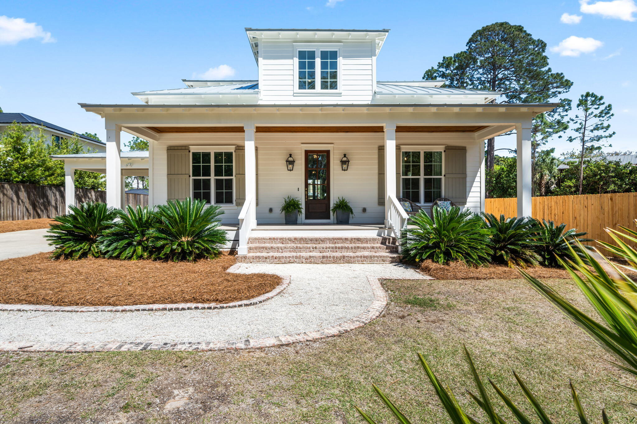 578 W Point Washington Road