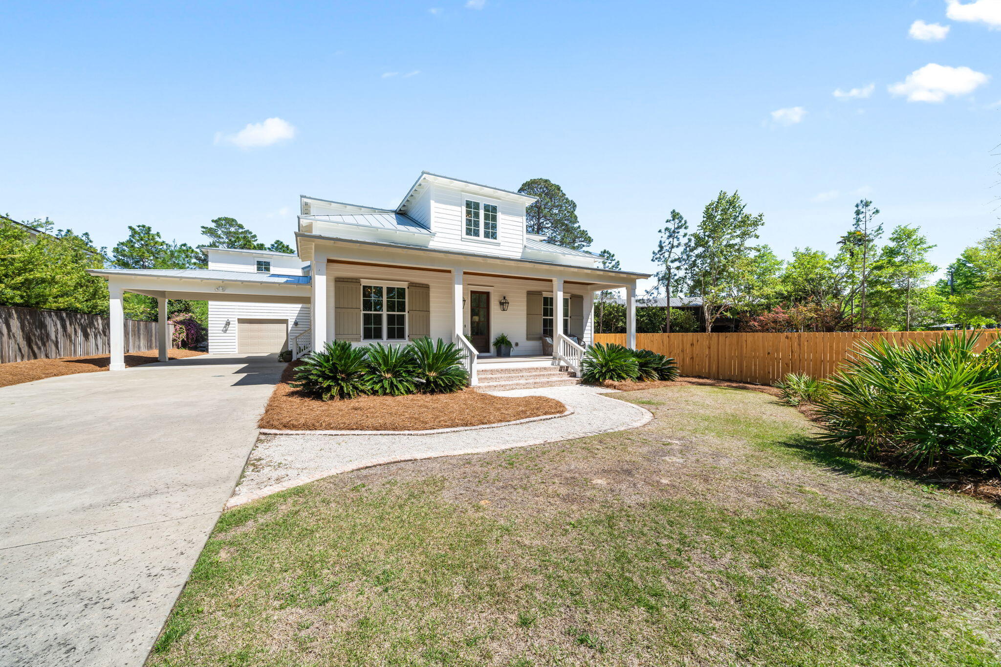 578 W Point Washington Road