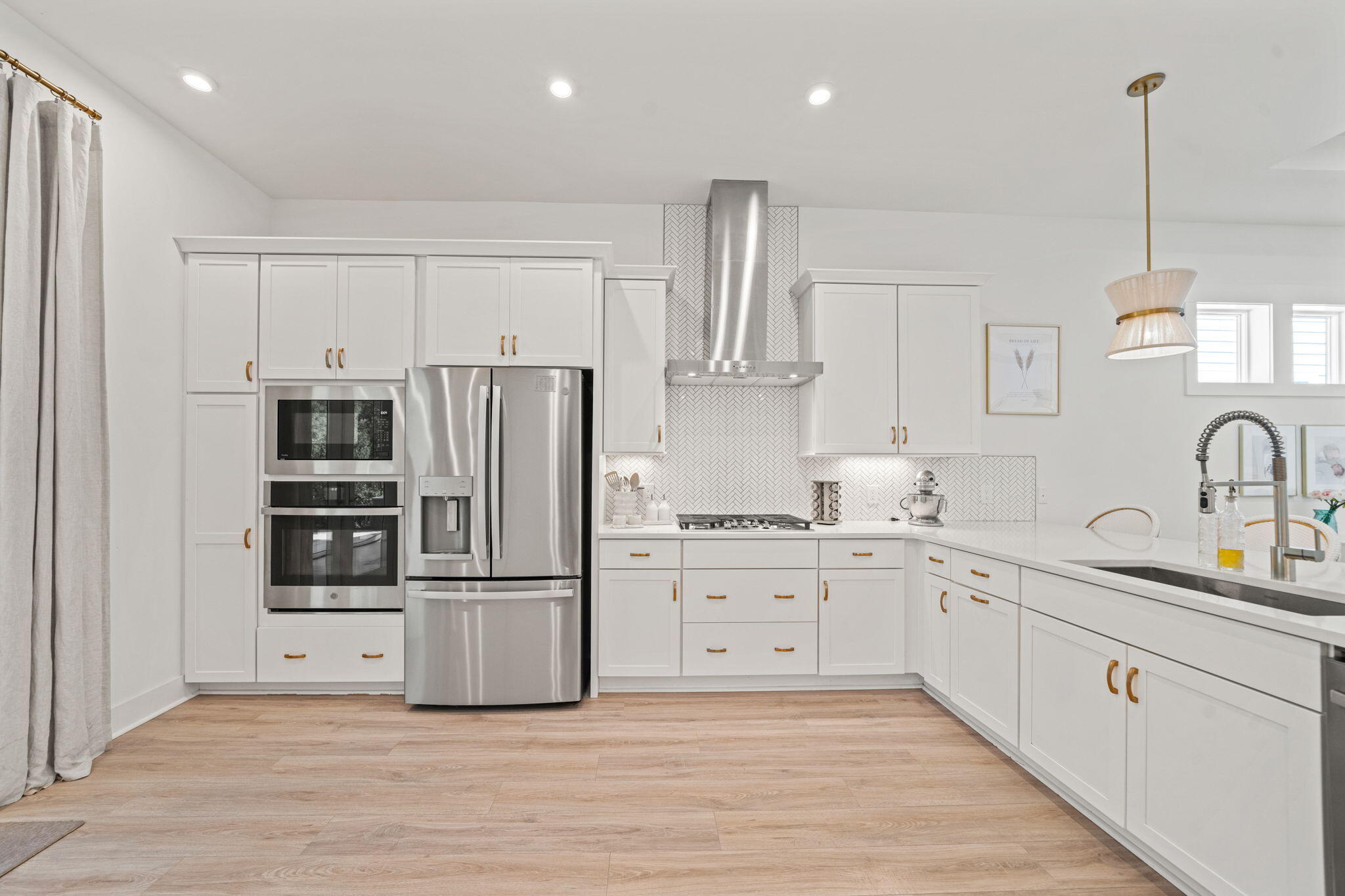 78 E Lafayette