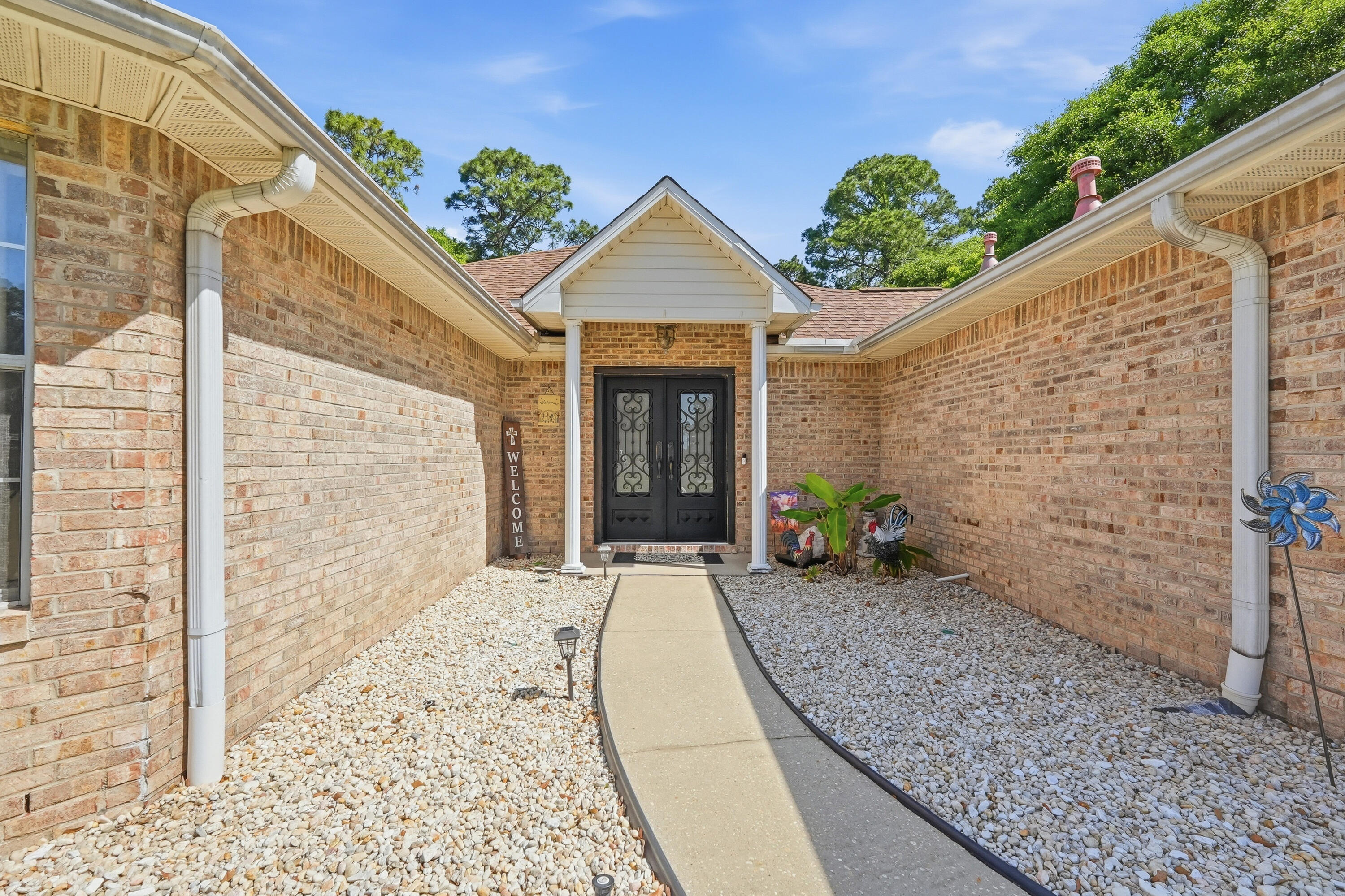 102 Dana Pointe
