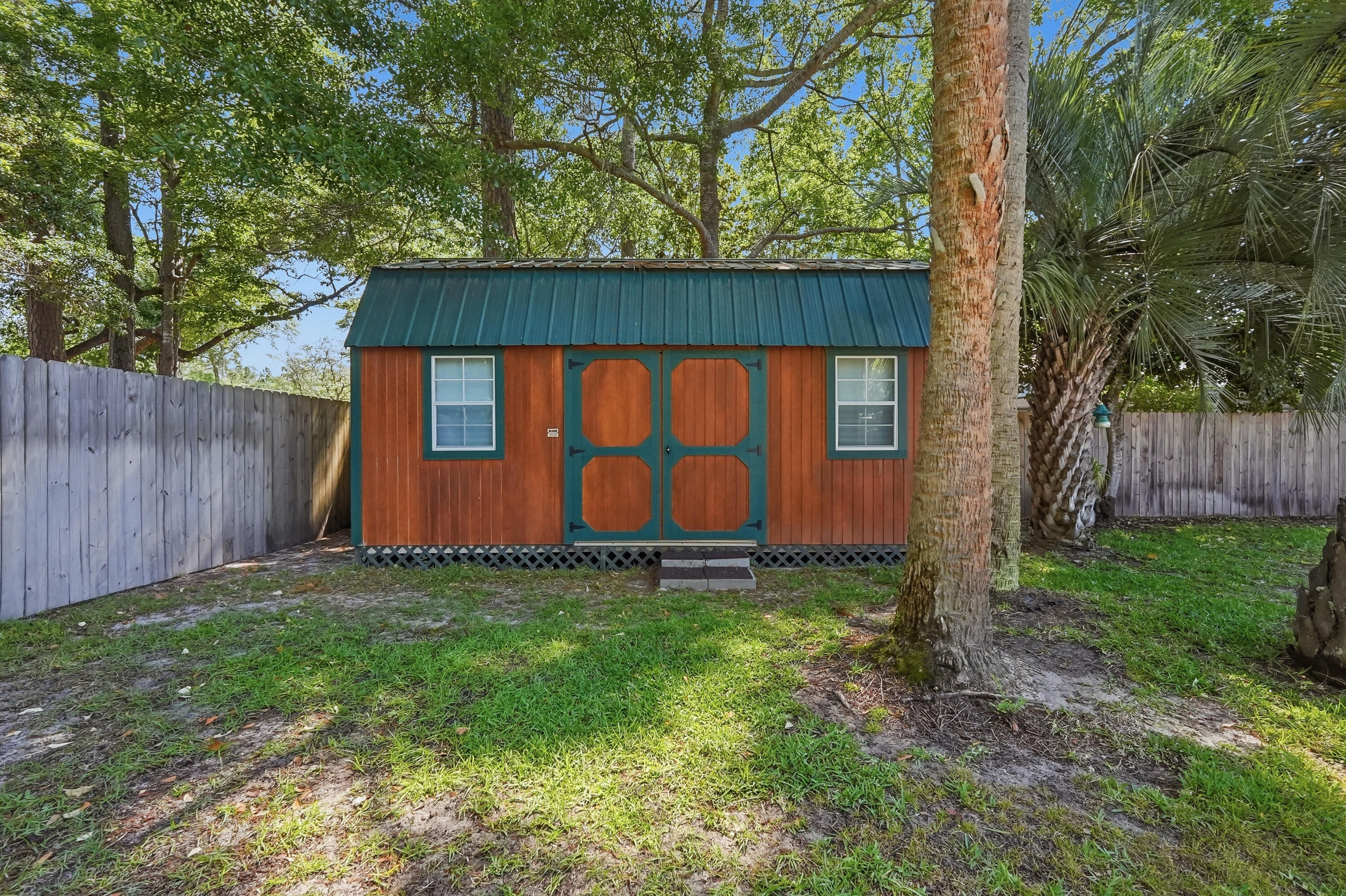 102 Dana Pointe