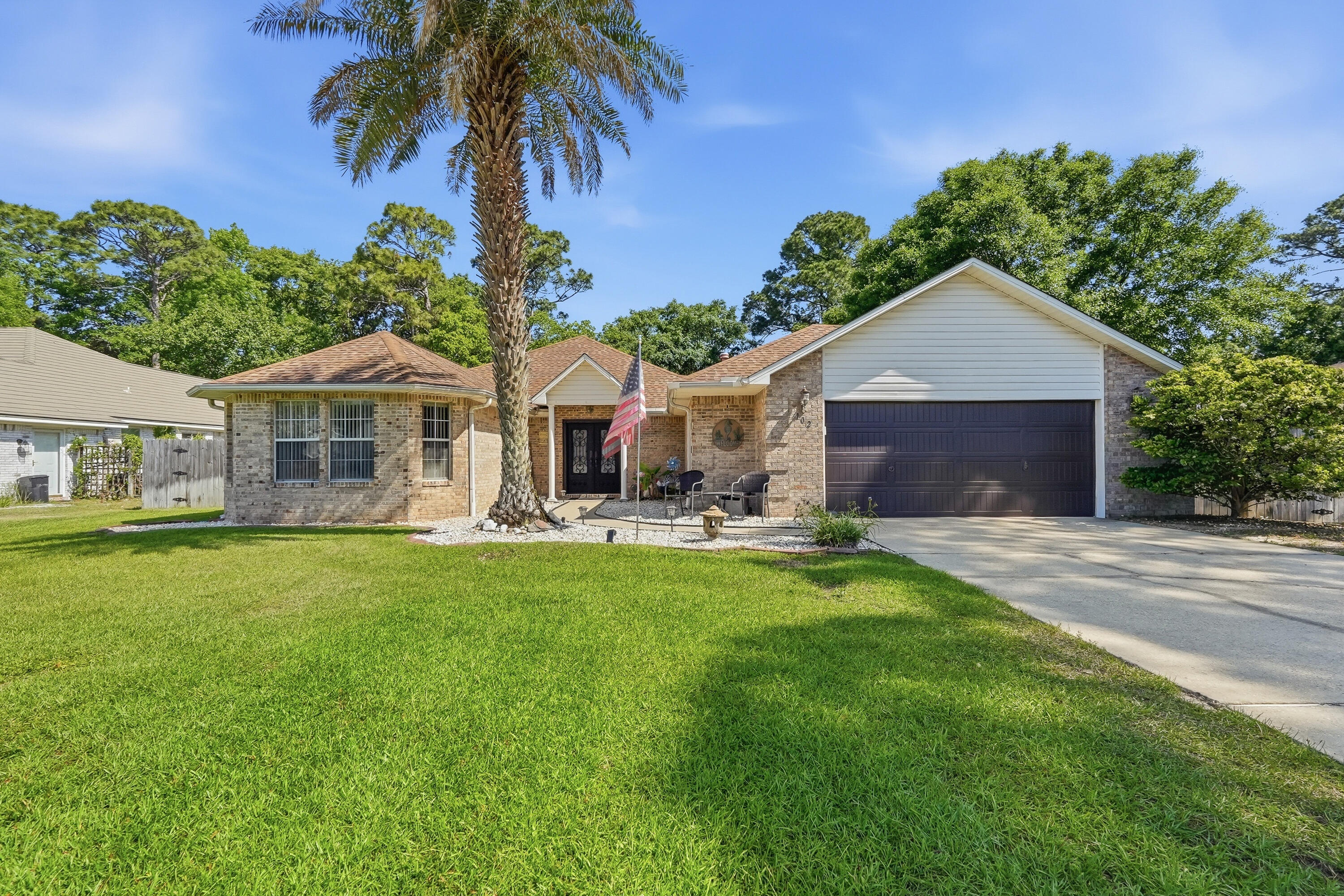 102 Dana Pointe