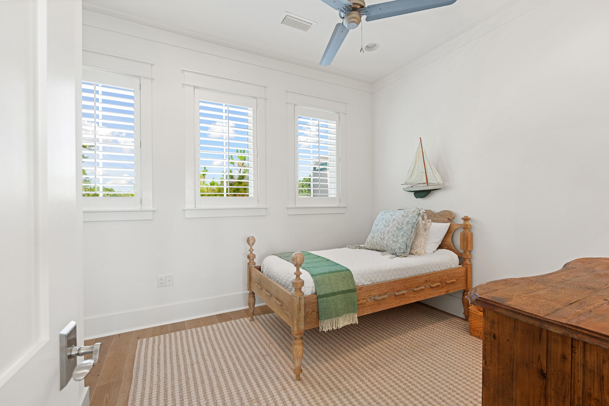 16 Medley Street