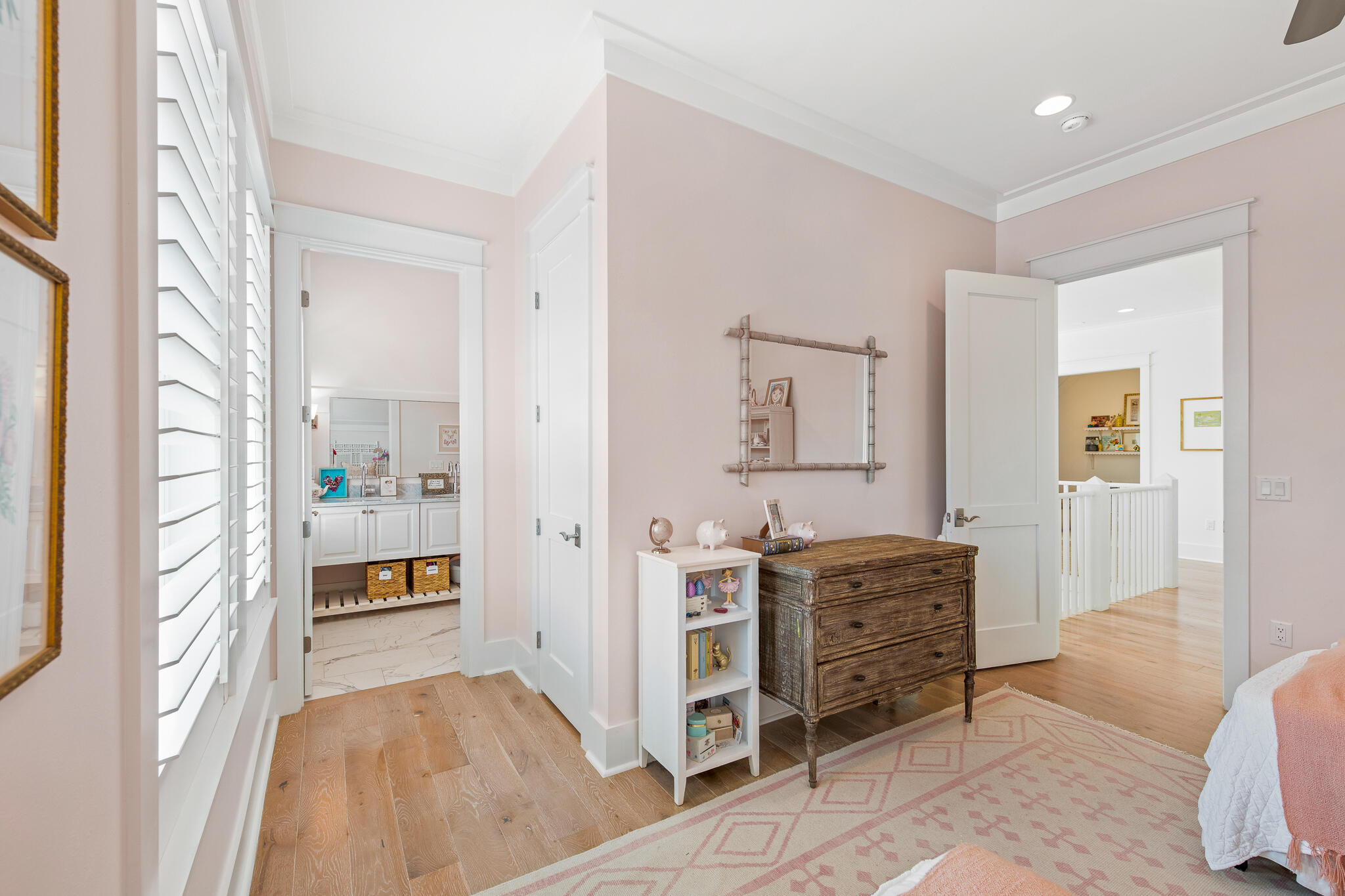 16 Medley Street