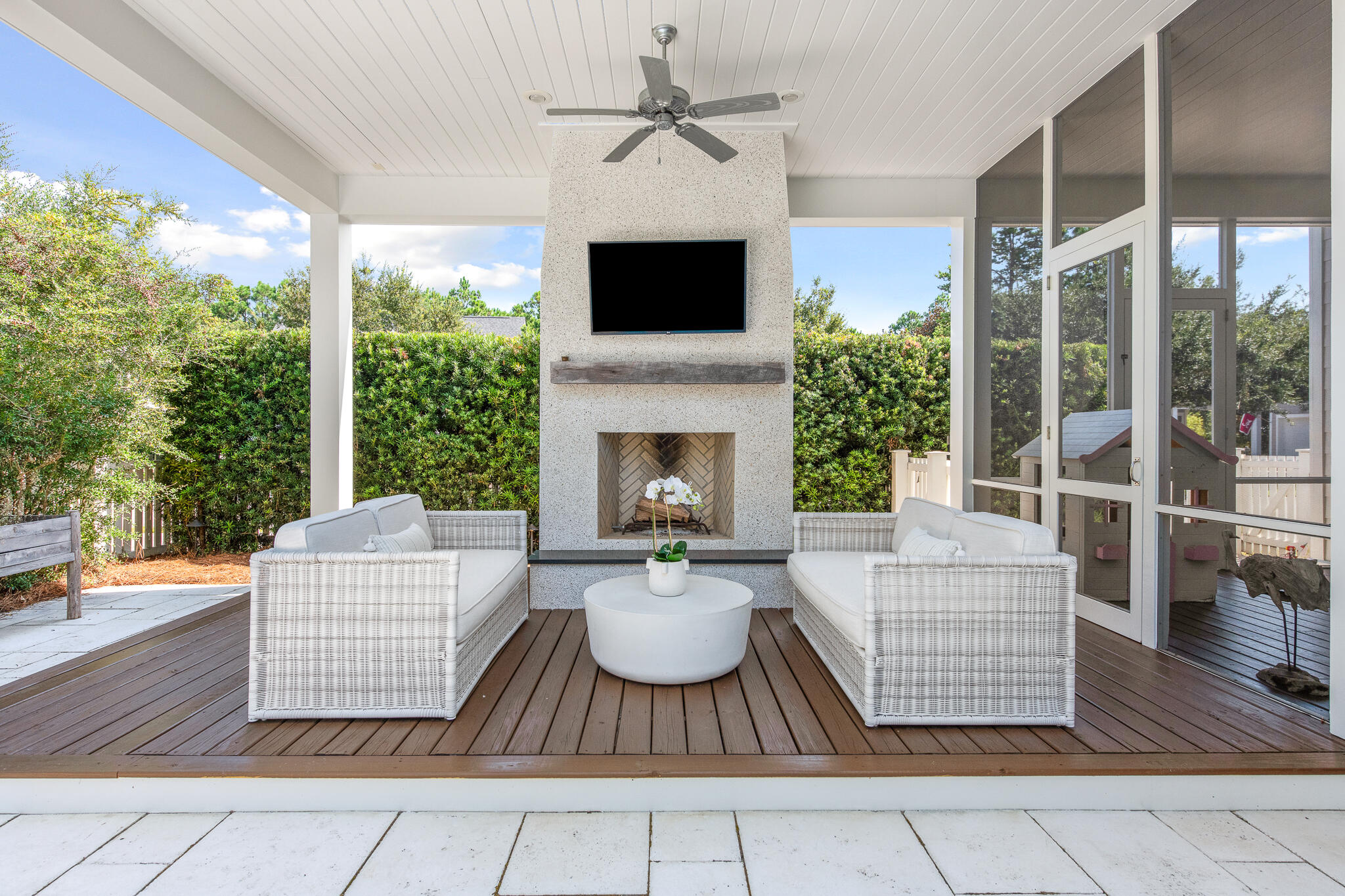 16 Medley Street
