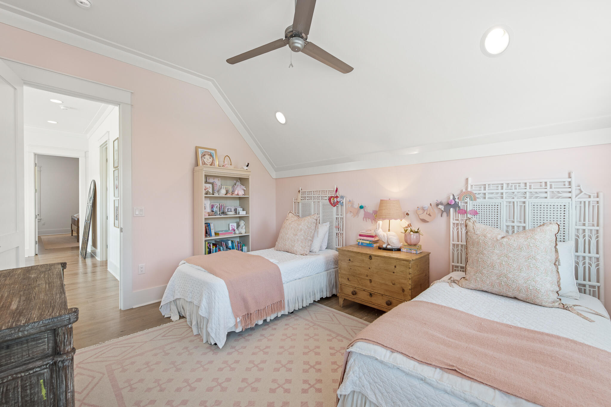 16 Medley Street