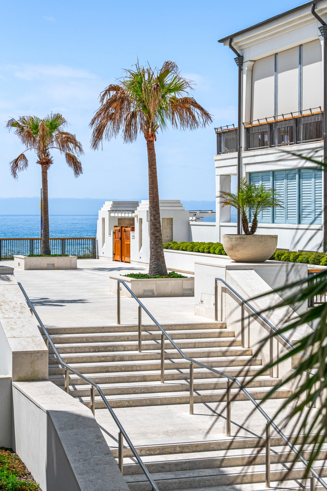 290 Sea Garden Street 201