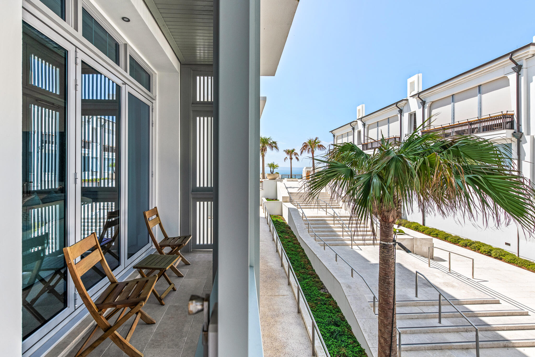 290 Sea Garden Street 201