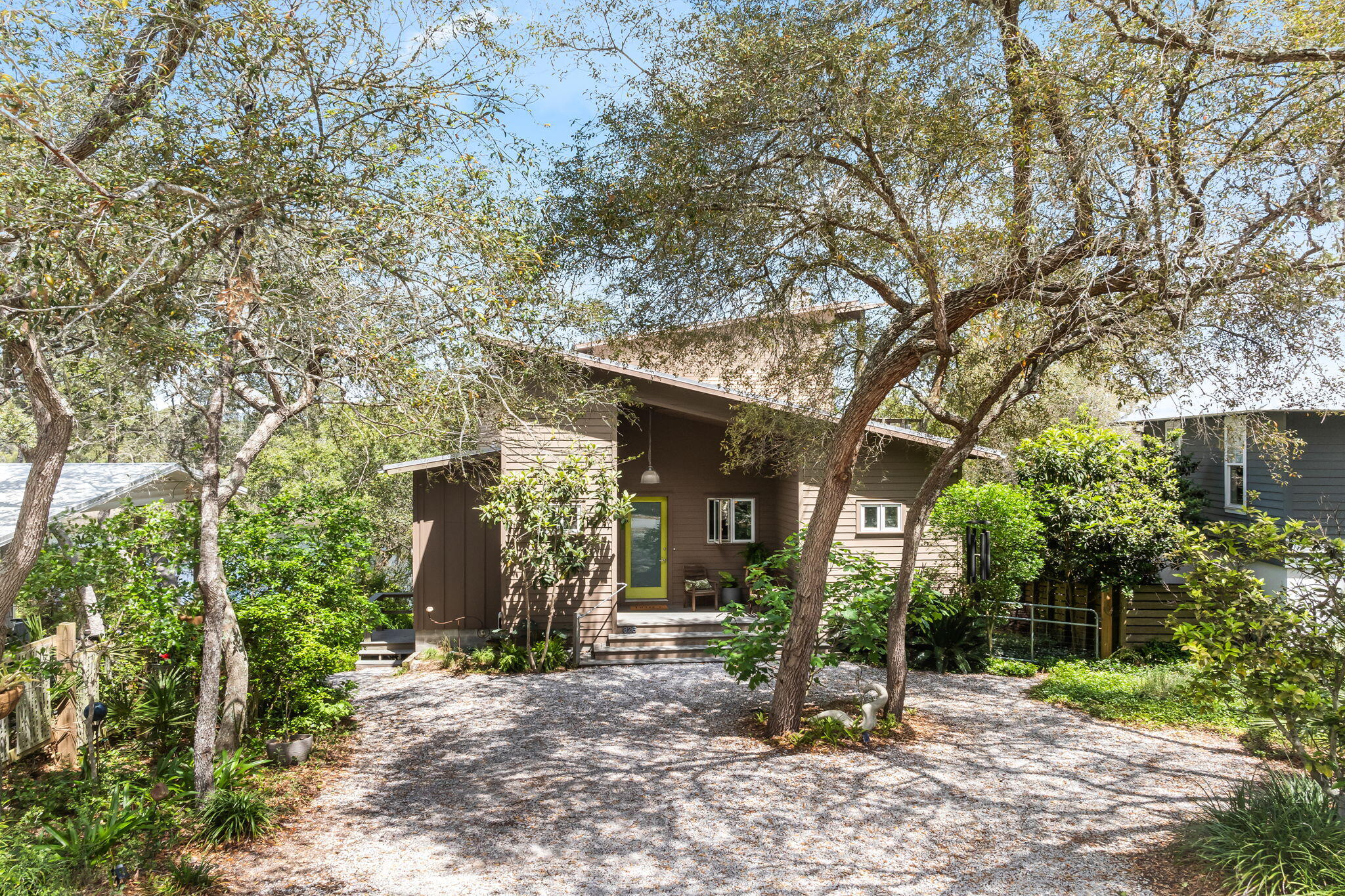 826 N Walton Lakeshore Drive