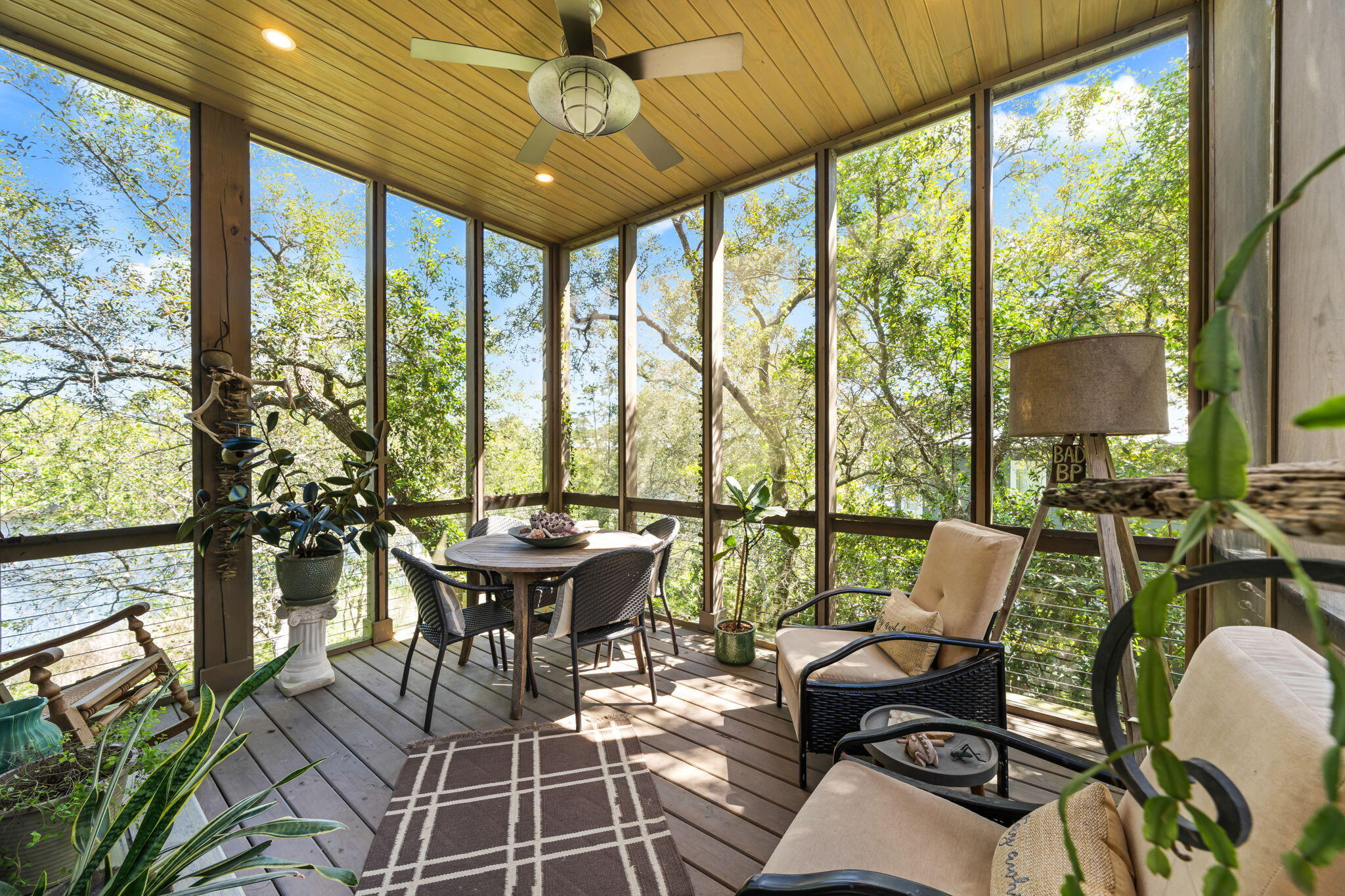 826 N Walton Lakeshore Drive