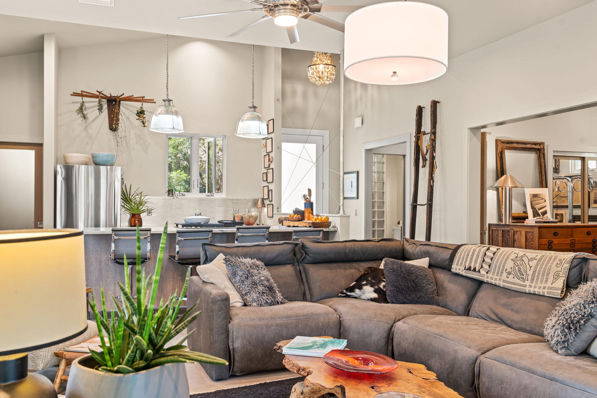 826 N Walton Lakeshore Drive