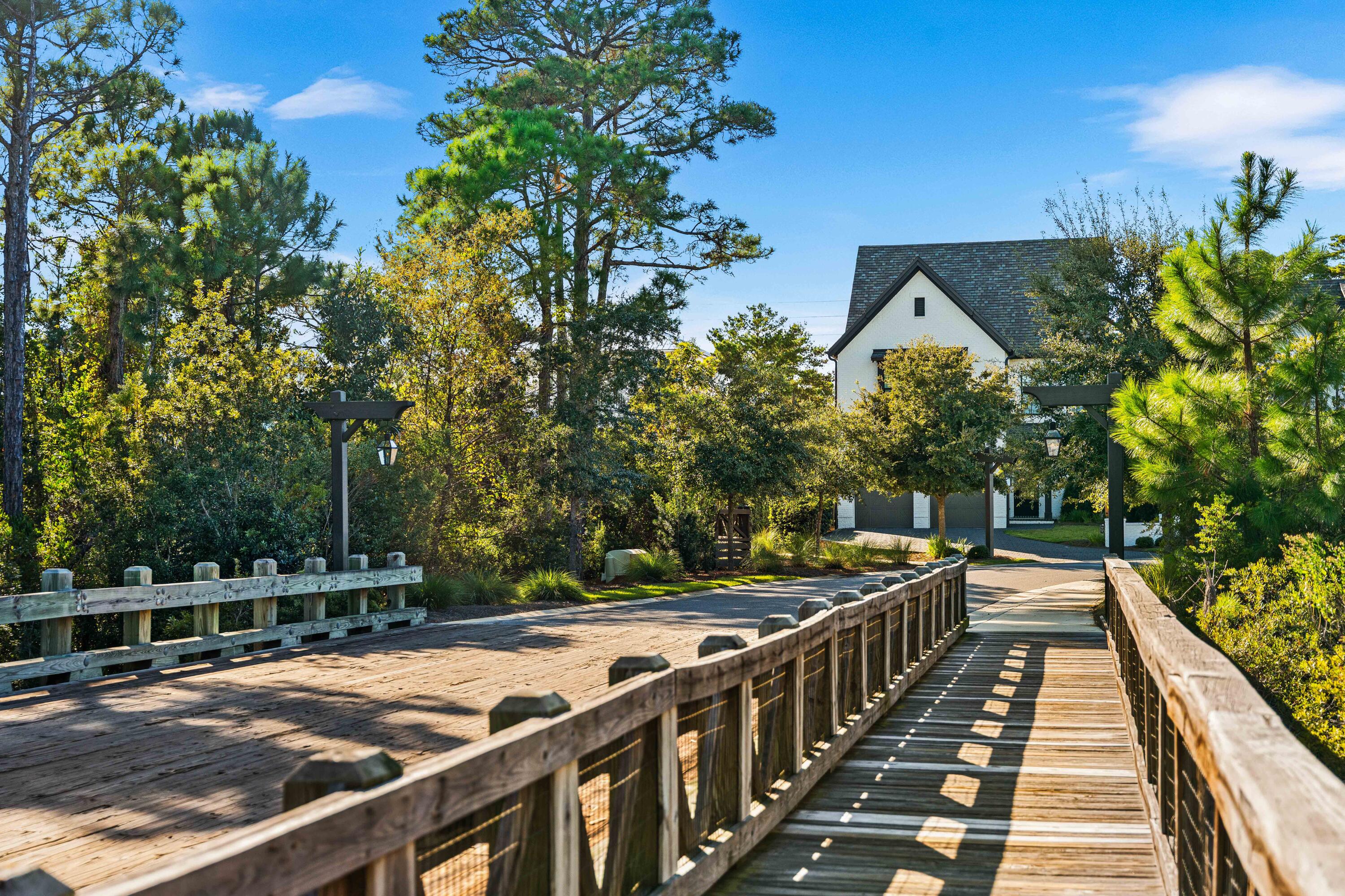 38 Ridgewalk Circle