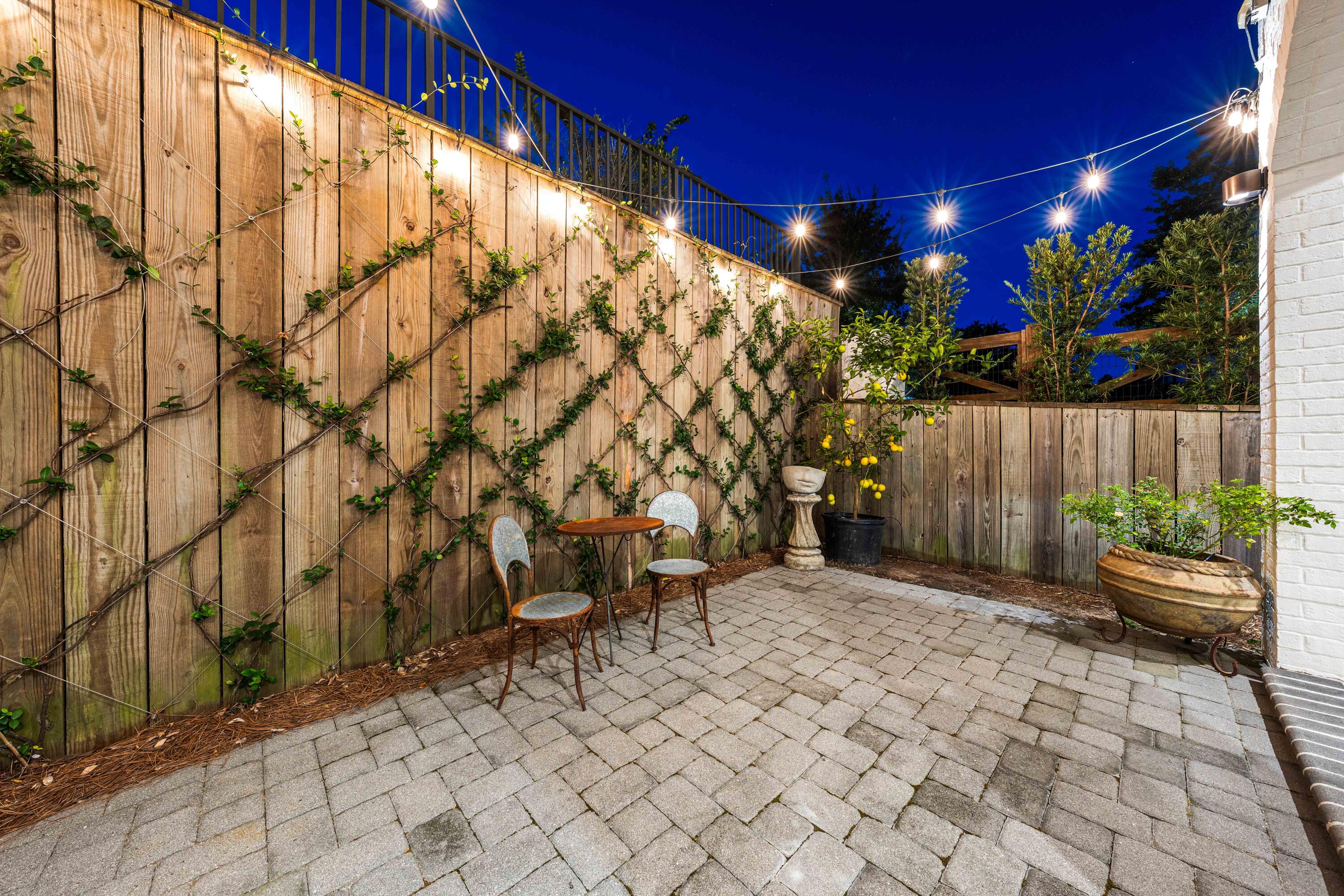 38 Ridgewalk Circle