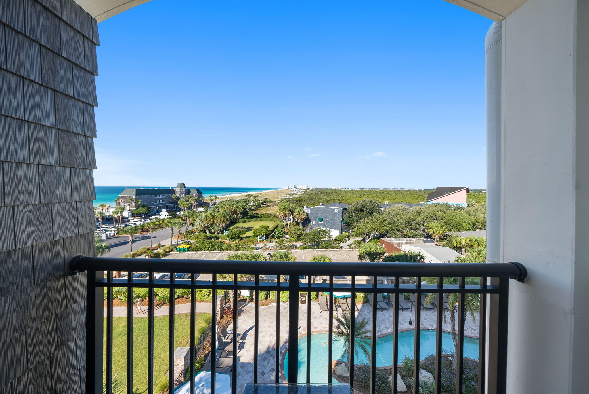 100 Matthew Boulevard 414