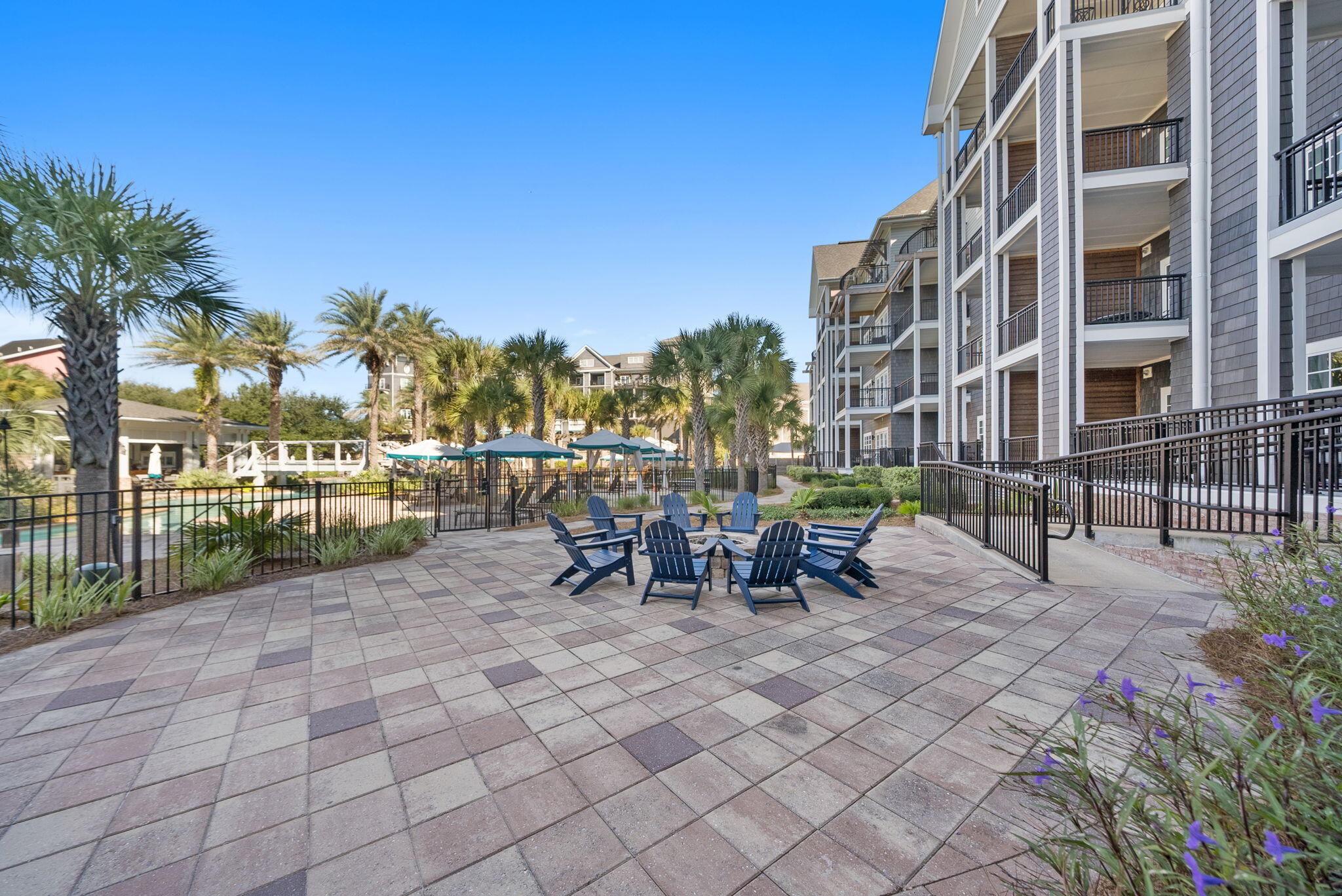 100 Matthew Boulevard 414