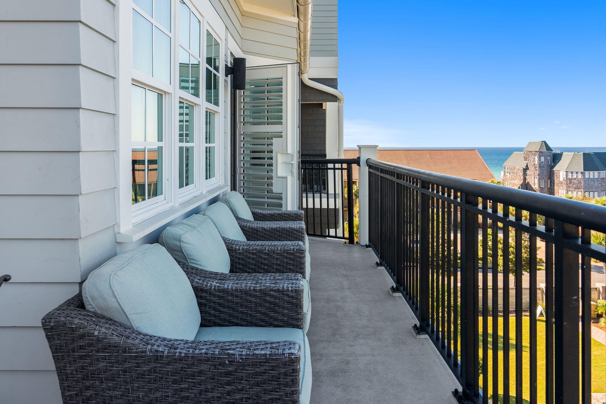 100 Matthew Boulevard 414