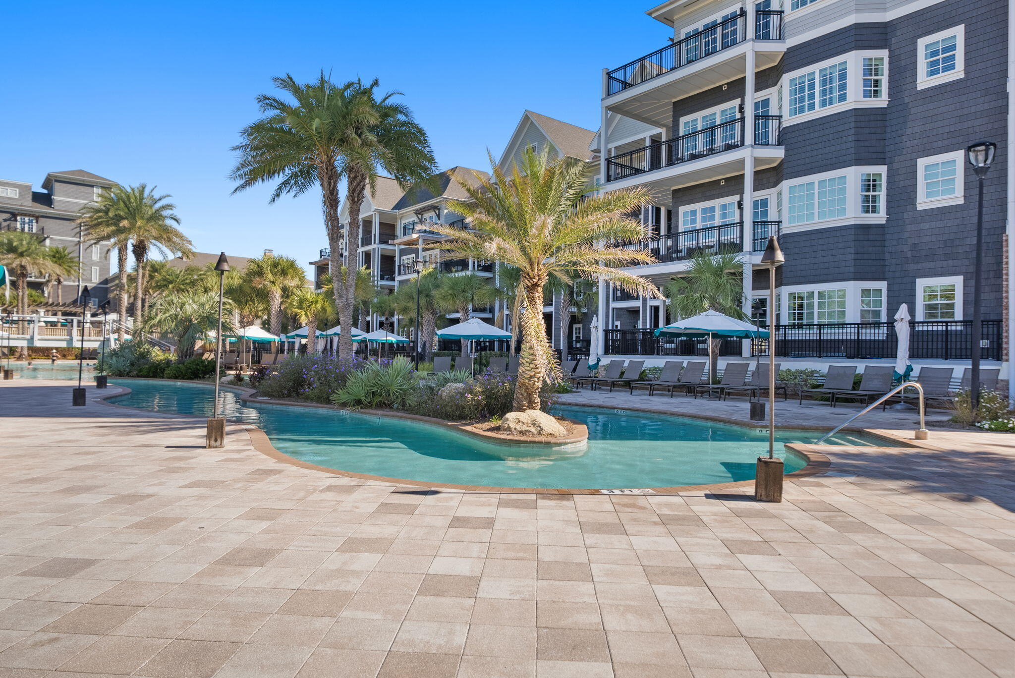 100 Matthew Boulevard 414